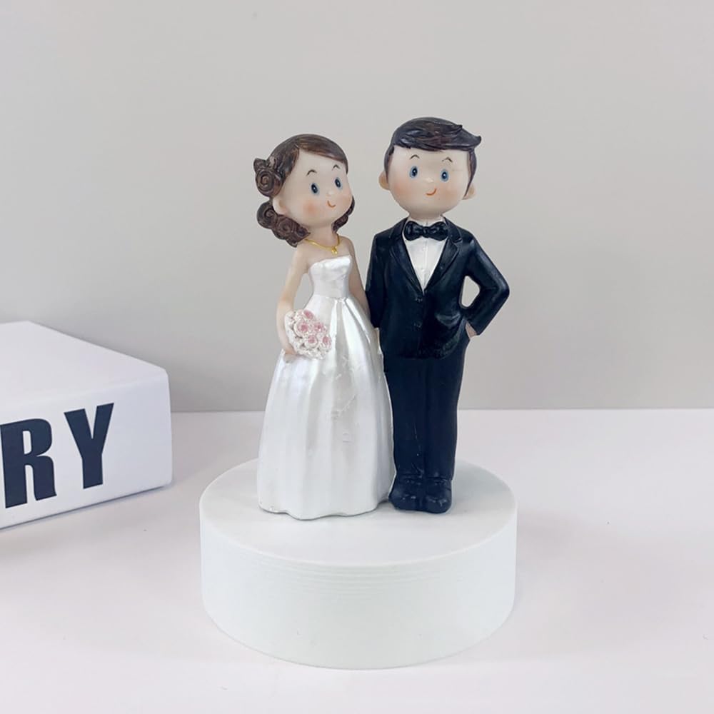 Custom Mr & Mrs Cake Topper - Wedding Couple Dolls, Anime Bride & Groom Cake Decorations, Cute Cartoon Couple Toppers for Anniversary, Engagement & Bridal Showers - Perfect for Wedding Cakes, Cupcakes & Dessert Tables