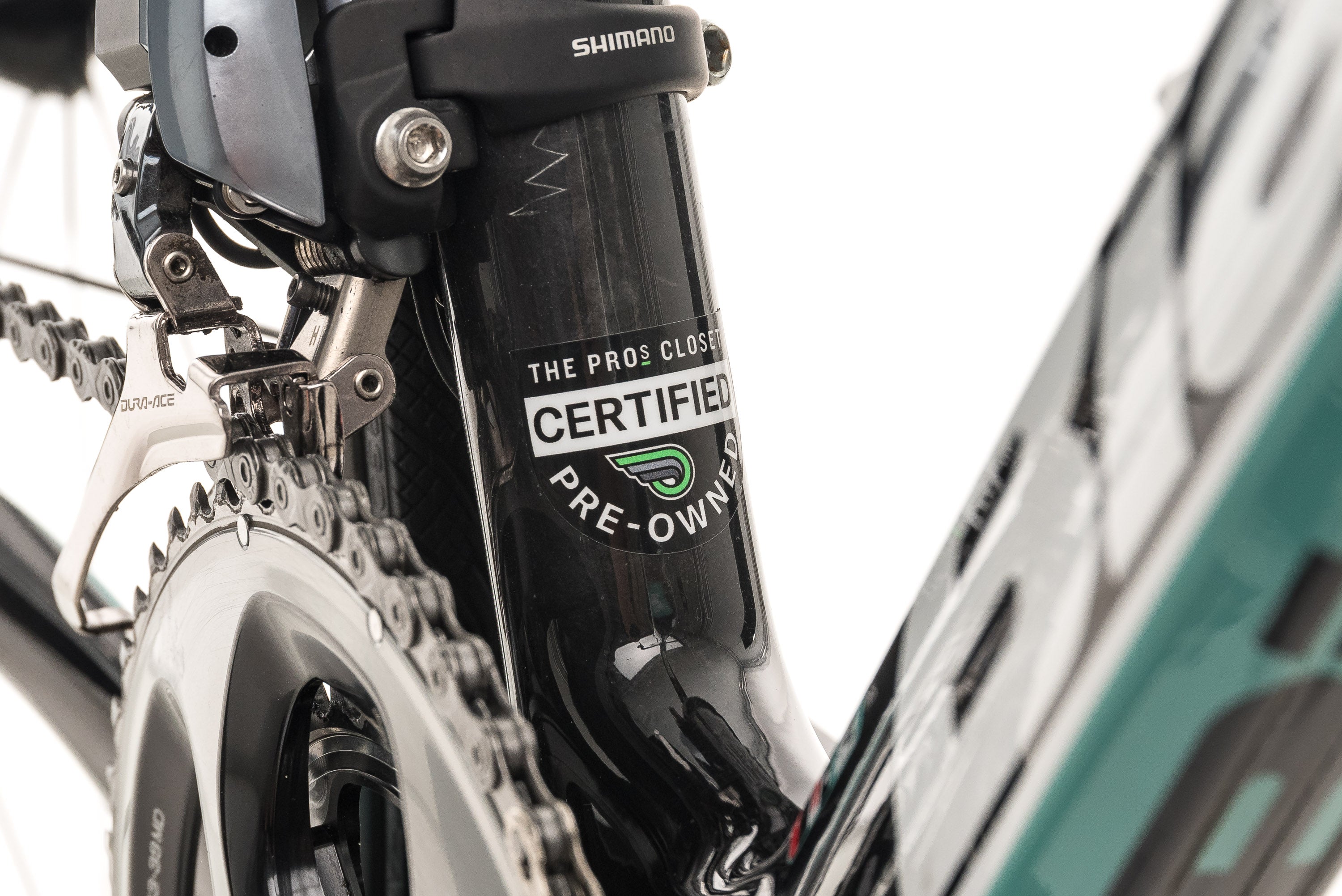Bianchi Infinito CV Ultegra Di2 Carbon Road Bike 2016 - 55cm Frame Size | High-Performance Endurance Cycling for Long Rides & Racing