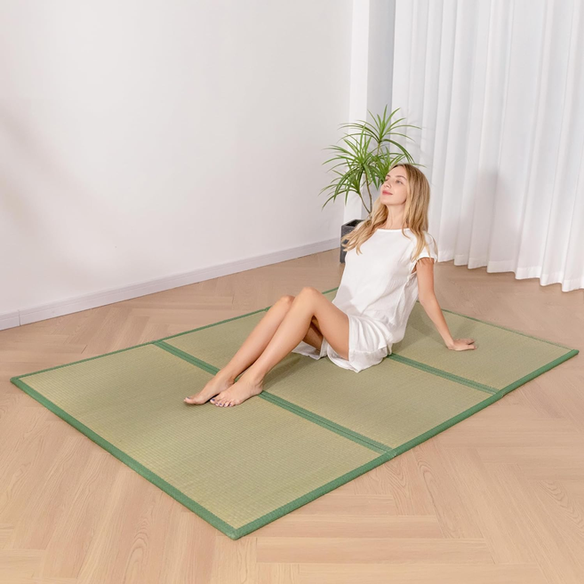 MAXYOYO Japanese Tatami Mat - 100% Natural Rush Grass, Portable & Foldable Futon Mattress for Floor Sleeping | Traditional Firm Floor Bed | Perfect for Meditation, Yoga, Guest Room & Small Space Living