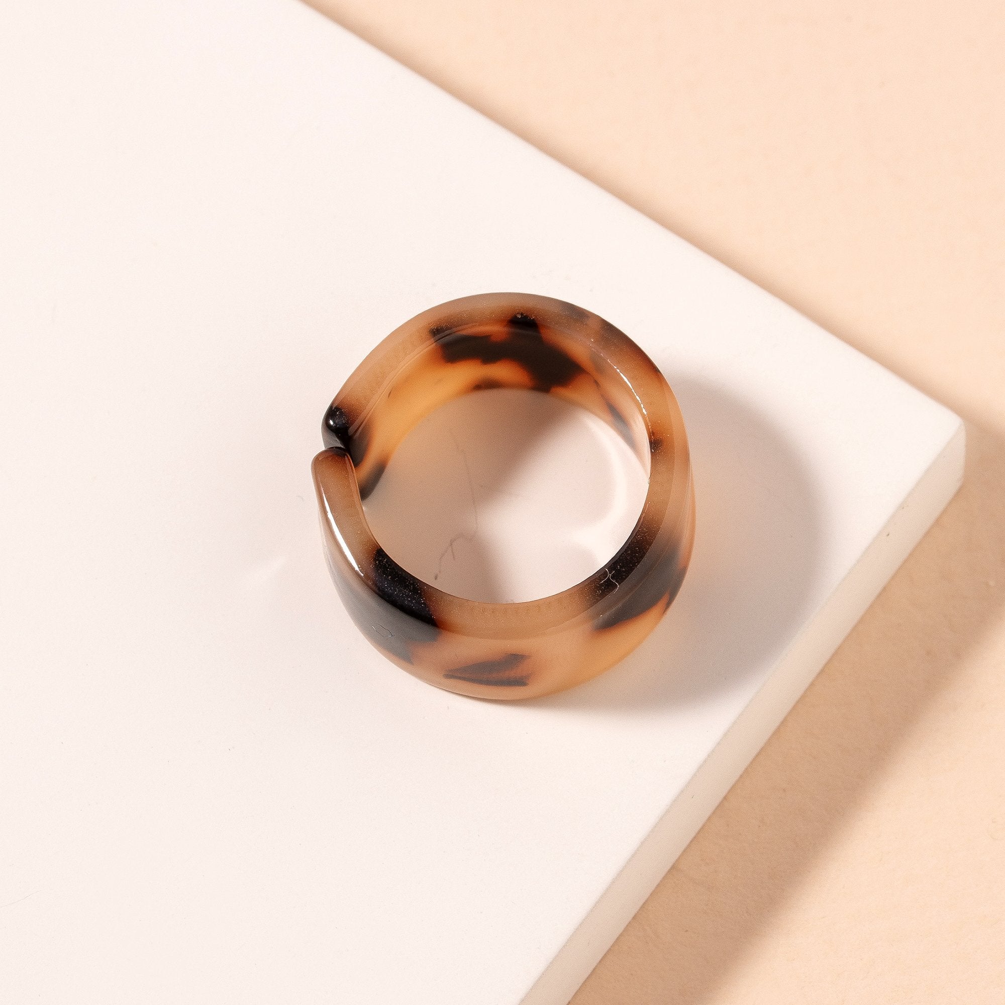 Stylish Acetate Tortoise Shell Rings Set for Women - Trendy Stackable Rings for Everyday Wear, Gift Giving & Fashion Accessories
