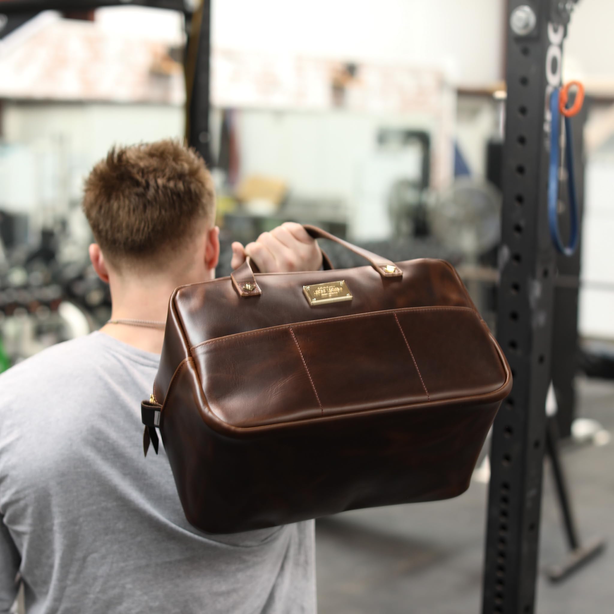 Premium Leather Gym Bag for Men - Waterproof Duffle Bag for Travel, Workout & Overnight Trips - Ideal Carry-On Luggage & Fitness Gift for Boyfriend/Husband - Perfect for Gym, Business Travel & Weekend Getaways