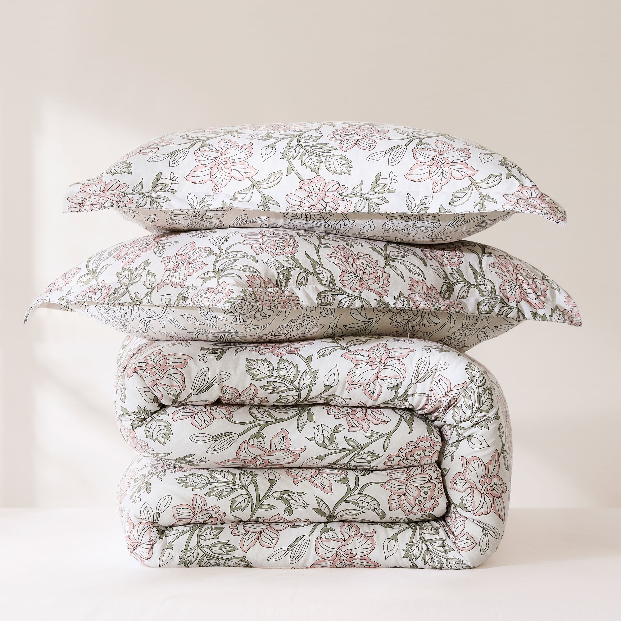 Zara Floral Block Reversible Comforter 3-Piece Set - Soft & Stylish Bedding for Modern Bedrooms, Guest Rooms & Dorm Decor