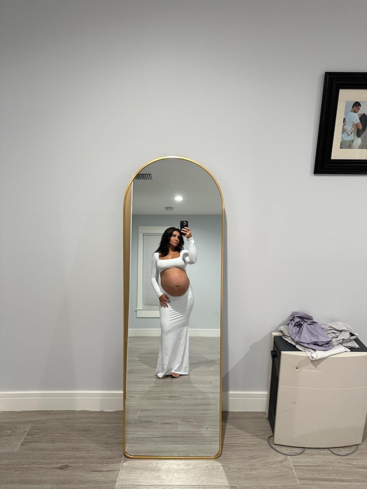 Stylish Open Belly Maternity Dress for Photoshoots - Long Sleeve Square Neck Pregnancy Gown | Perfect for Maternity Photos, Baby Showers & Pregnancy Announcements