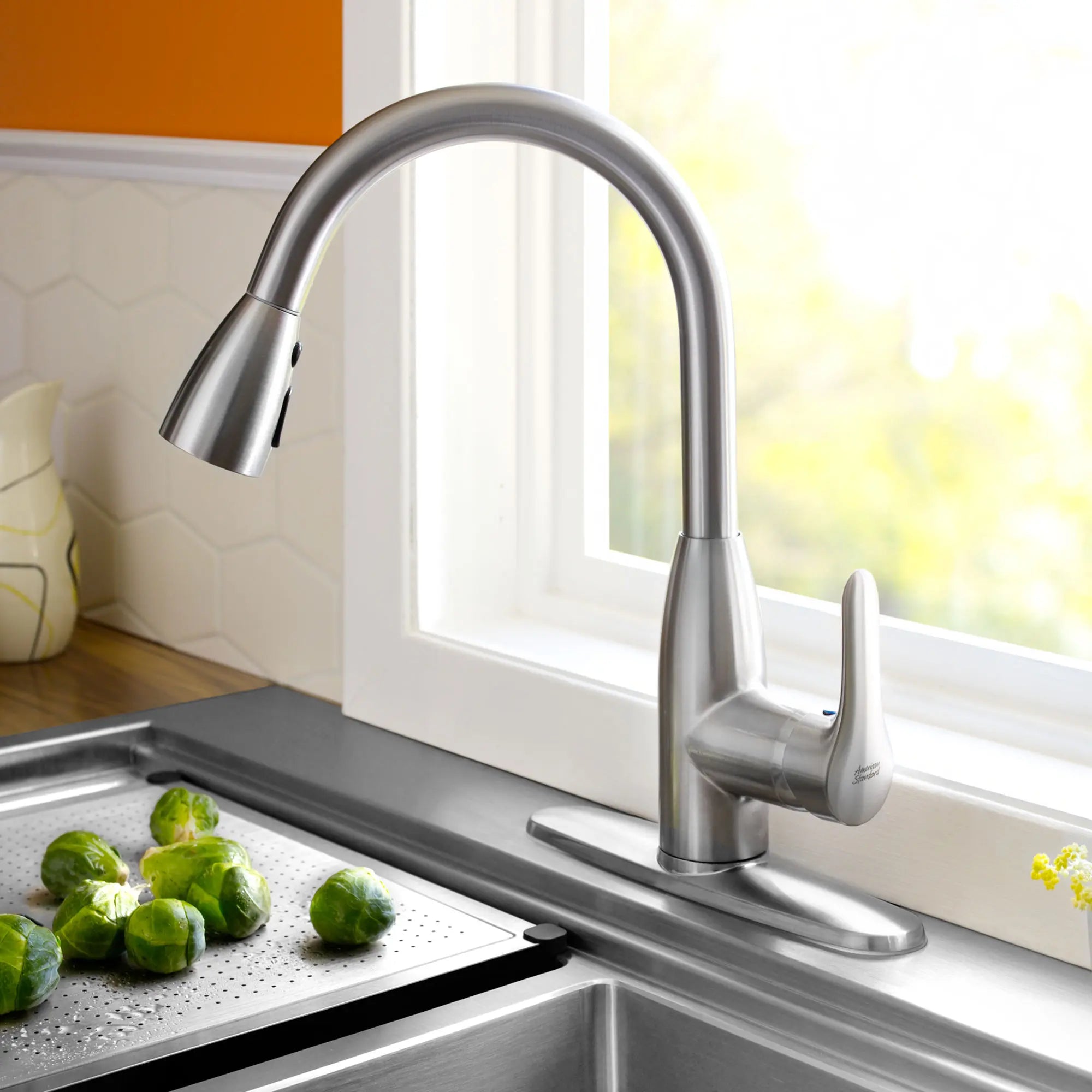 Colony® Soft Single Handle Pull Down Dual Spray Kitchen Faucet - 2.2 GPM/8.3 LPM - High Arc Brushed Nickel Sink Faucet for Modern Kitchens, Dishwashing & Food Prep