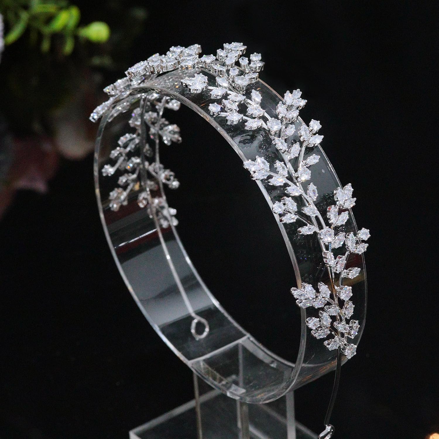 Jorsnovs Fashion Bridal Headpiece - Elegant Wedding Hair Accessory with Cubic Zirconia for Brides & Women | Perfect for Weddings, Prom, Birthday Gifts & Special Occasions