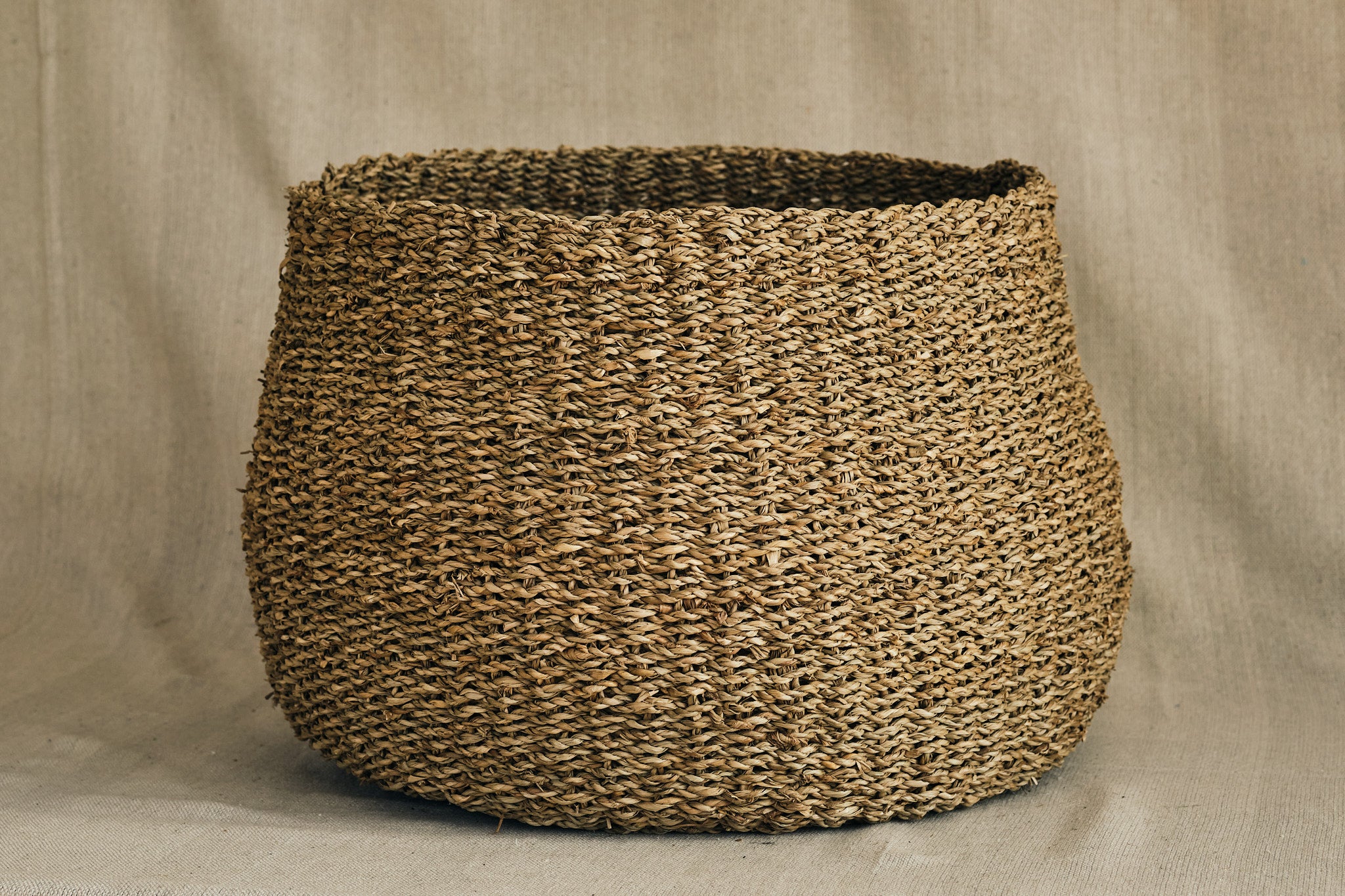 Natural Seagrass Storage Basket - Handwoven Tapered Design (27cm & 38cm Diameter) | Eco-Friendly Home Organization for Bedroom, Bathroom & Nursery Decor