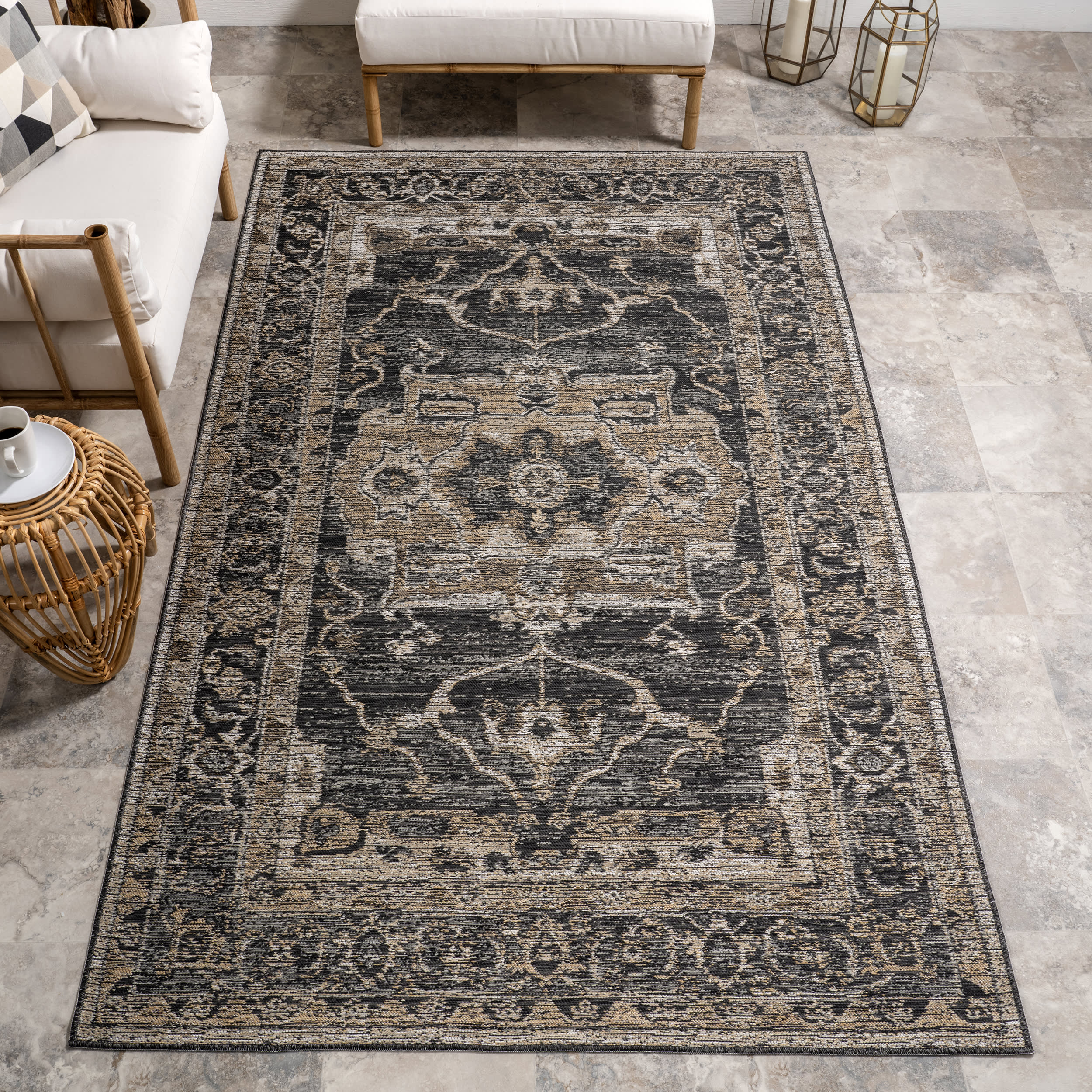 Alivia Medallion Reversible Indoor/Outdoor Rug - Cream & Charcoal | Non-Slip, Durable & Easy to Clean | Perfect for Living Room, Bedroom, Patio or Deck