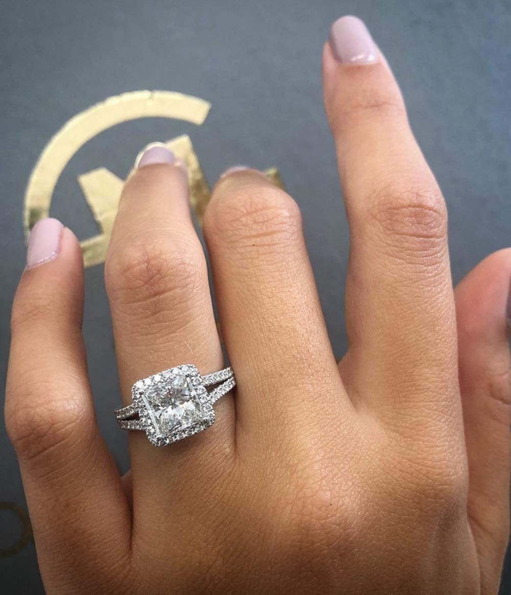 1 Carat Princess Cut Moissanite Engagement Ring for Women - Platinum Plated Silver 10K/14K/18K Gold Halo Wedding Band with Custom Text Engraving - Perfect for Proposals, Anniversaries & Special Occasions