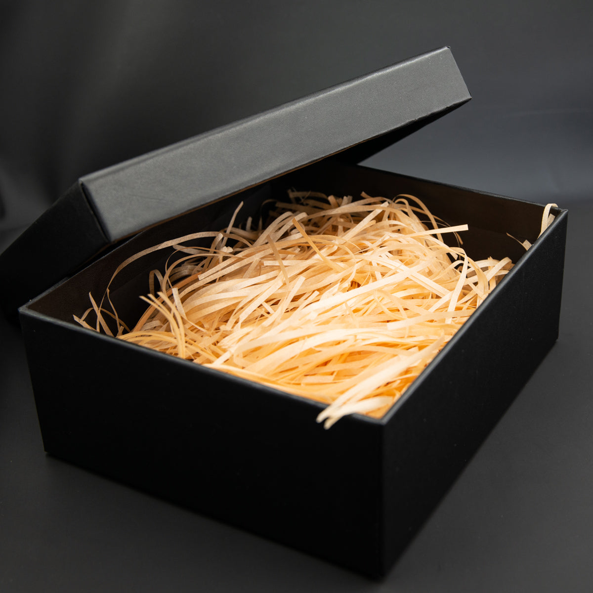 Elegant Black Gift Box with Natural Raffia Bow - Perfect for Tiaras, Headbands & Jewelry Storage - Wedding, Birthday & Special Occasion Gift Packaging