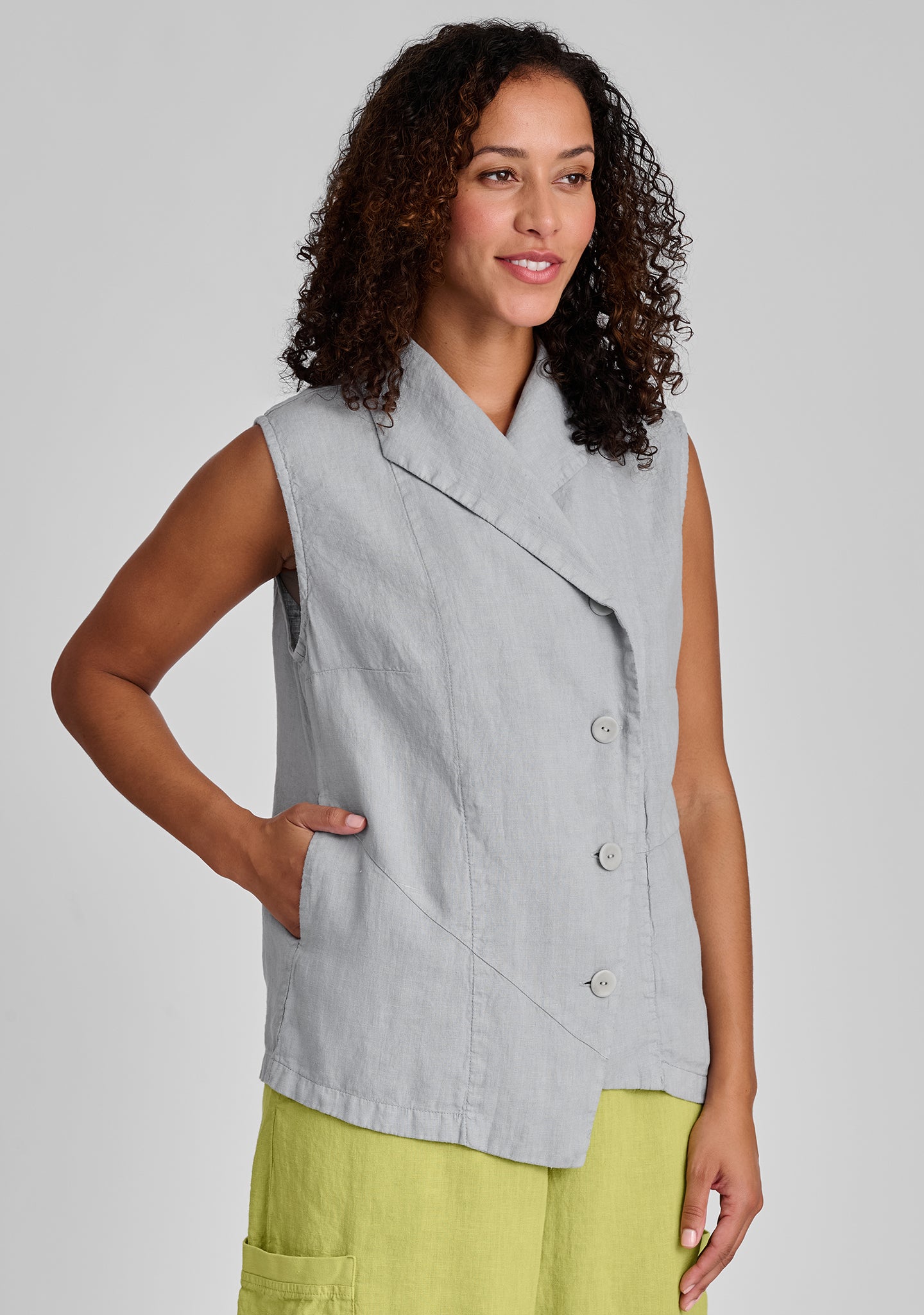 Stylish Chelsea Linen Vest for Women - Breathable Summer Fashion Top - Perfect for Casual Outings, Beach Cover-ups & Layering