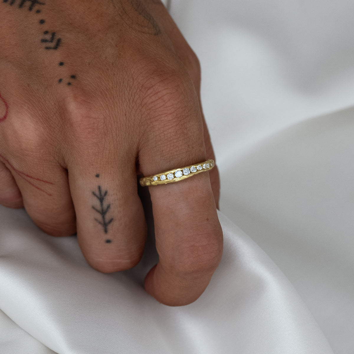 Elegant Crested Half Channel Ring for Women - Dainty Stackable Band for Everyday Wear & Special Occasions