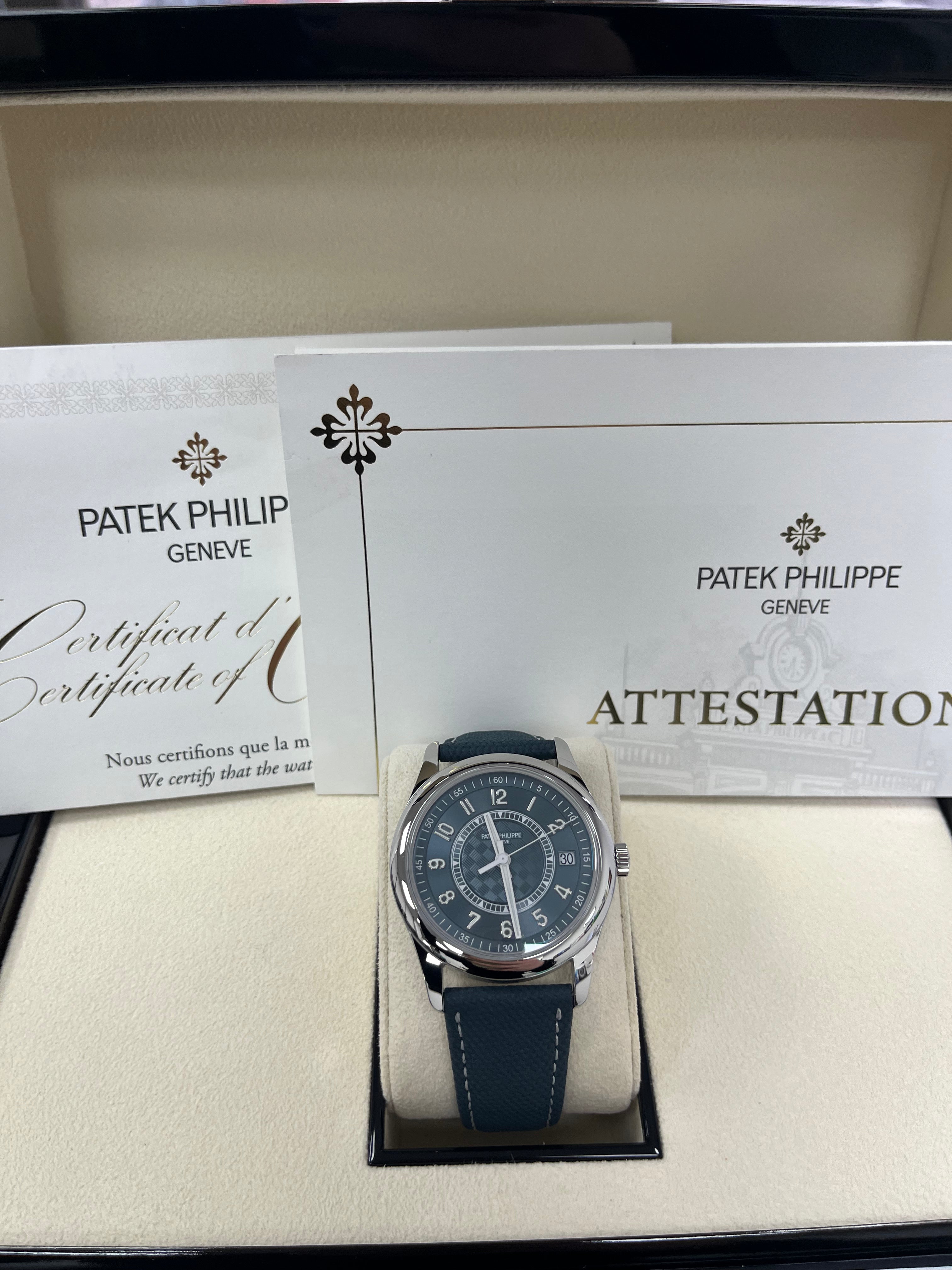 Patek Philippe Calatrava 6007A-001 Limited Edition Men's Luxury Watch - Perfect for Business Meetings, Formal Events & Collector's Showcase