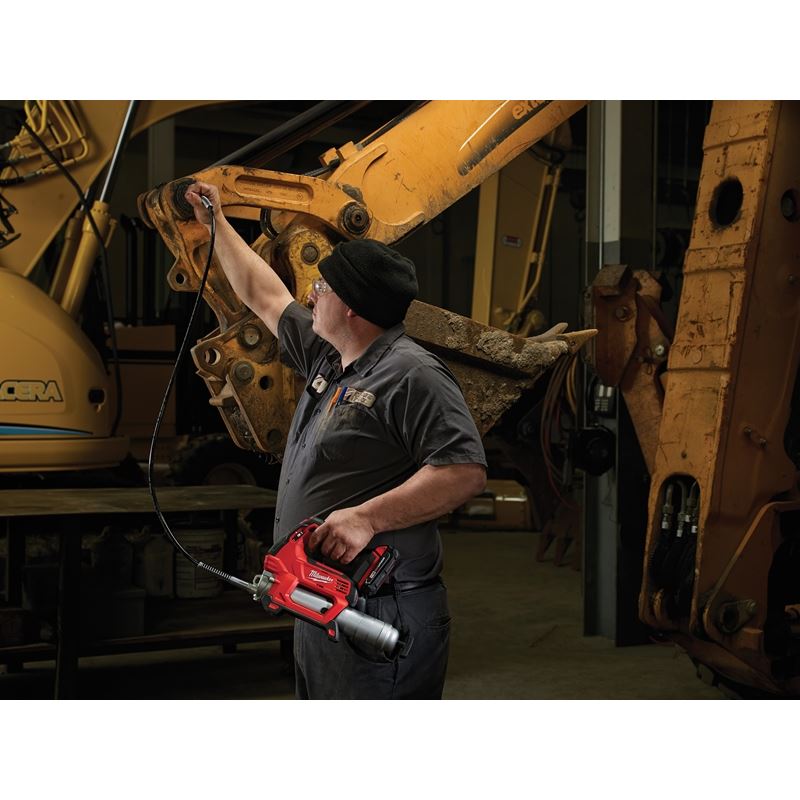 18V Cordless Grease Gun Kit with 2 Batteries - 22CT M18 2-Speed Lithium-Ion Grease Gun (2646) - Perfect for Automotive, Industrial & Heavy Equipment Maintenance