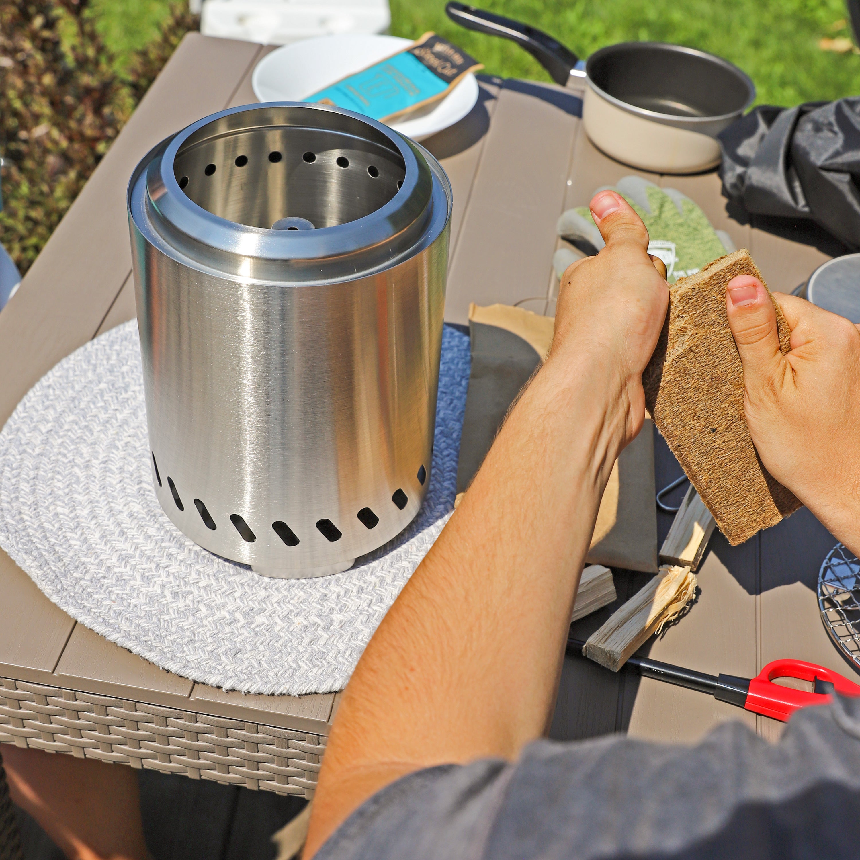 Sunnydaze Smokeless Fire Pit Tabletop - Triple Burn Design for Outdoor Patio, Deck, Camping & Backyard Gatherings