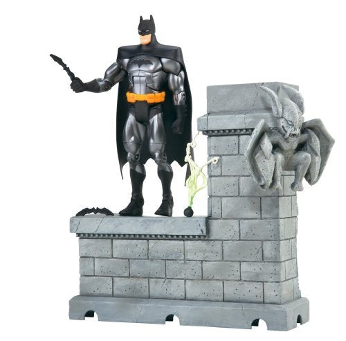 DC Universe Young Justice Invasion Batman Action Figure Set - 6-Inch Collectible Figure with Accessories - Perfect for Display, Gifts, and Superhero Fans
