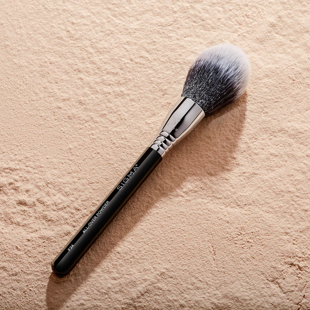 Sigma Beauty F24 All Over Powder Brush - Professional Makeup Brush for Flawless Face Powder Application | Perfect for Everyday Makeup & On-The-Go Touch Ups