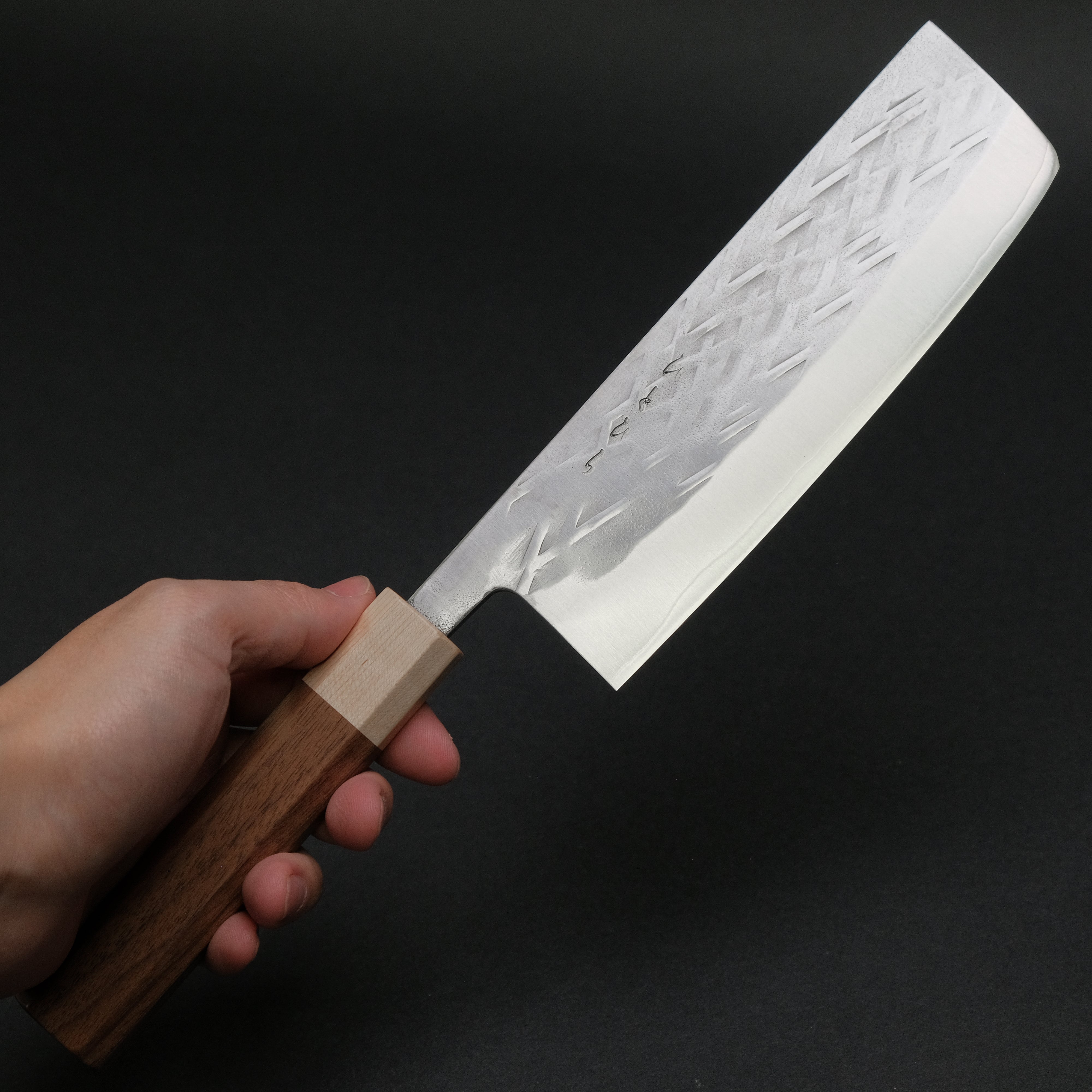 Hitohira TD SLD Tsuchime Nakiri Knife 165mm - Japanese Damascus Steel Blade with Walnut Handle - Perfect for Slicing Vegetables, Herbs & Sushi Prep