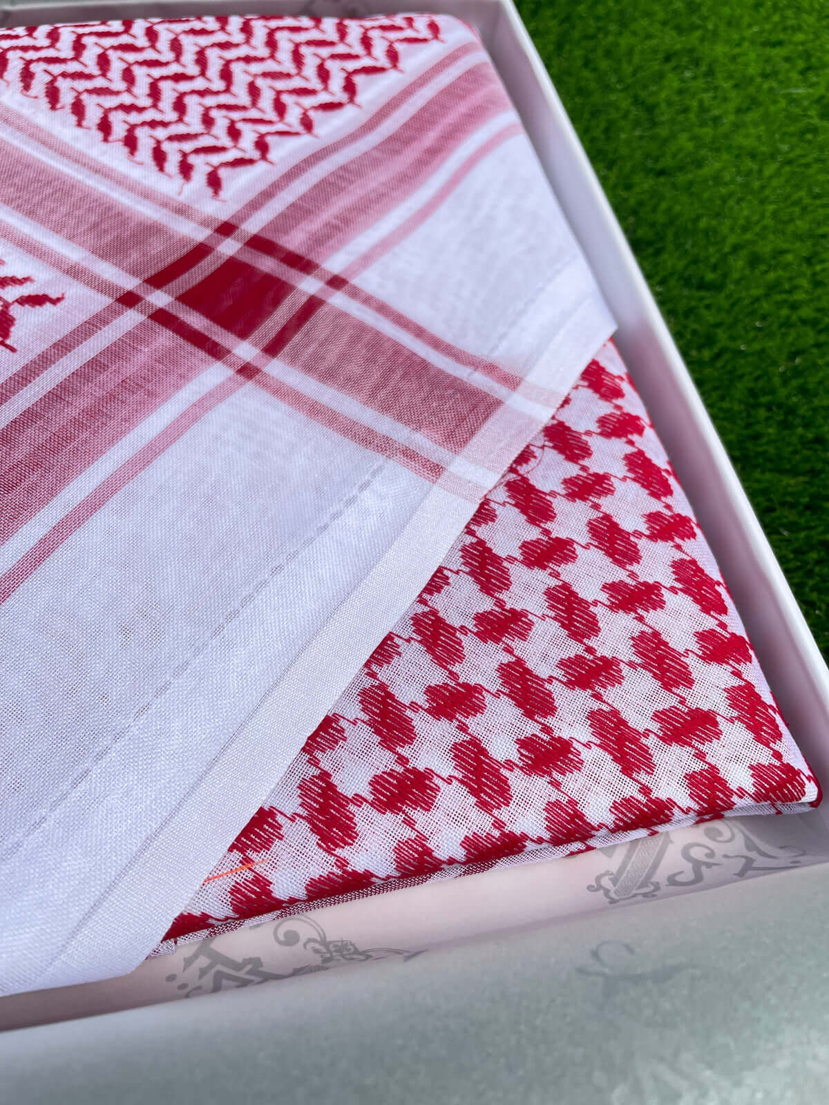 Men's Red Luxury Shemagh Scarf - Soft Cotton Keffiyeh for Winter Warmth, Outdoor Hiking & Desert Travel Accessories - Perfect for Camping, Motorcycle Riding & Fashion Statement