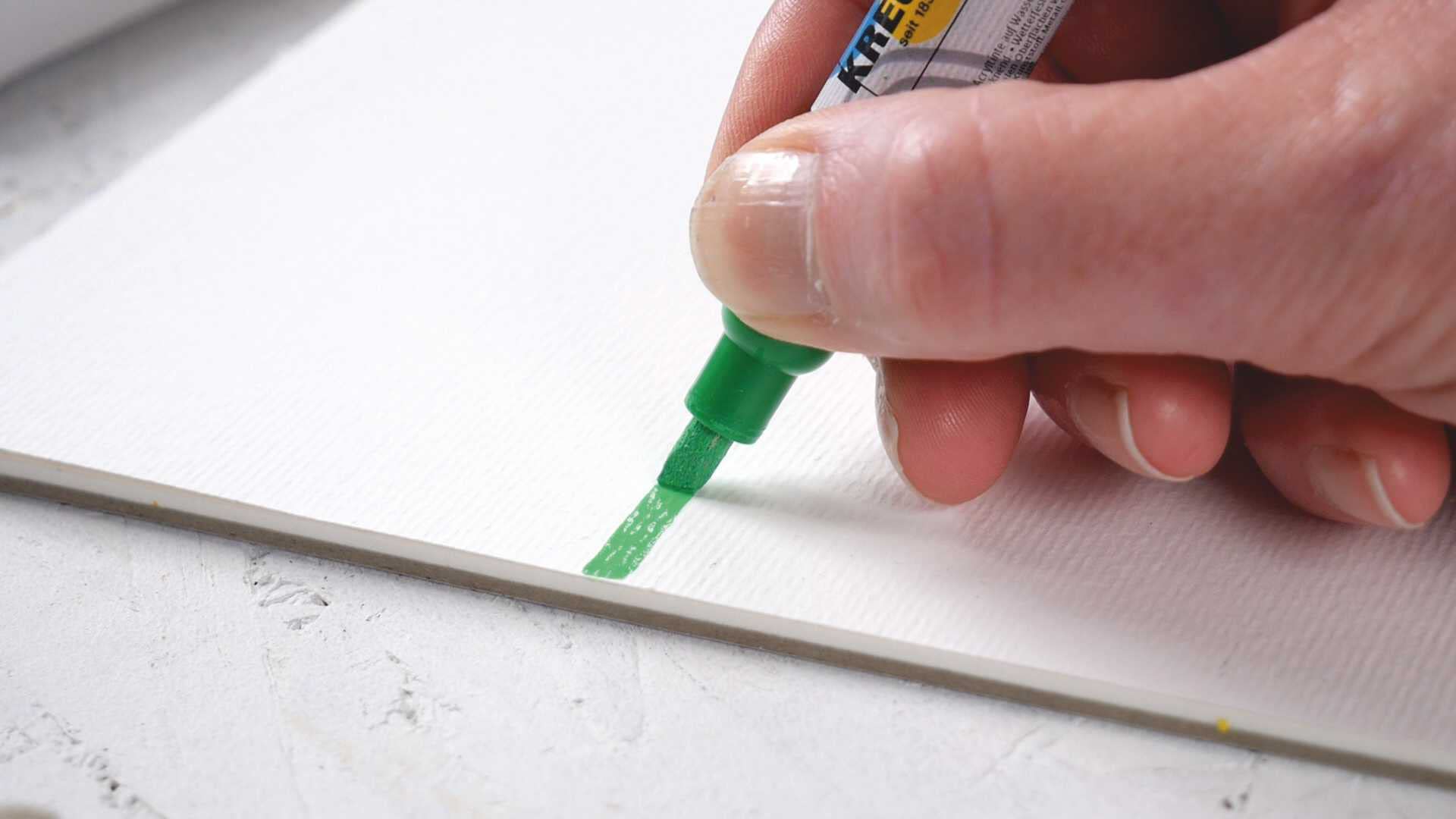 Solo Goya Triton Cherry Chisel Tip Acrylic Paint Marker 1-4mm - Vibrant Permanent Markers for Art, DIY, Crafts & Sign Making - Ideal for Canvas, Wood, Metal & Glass Surfaces