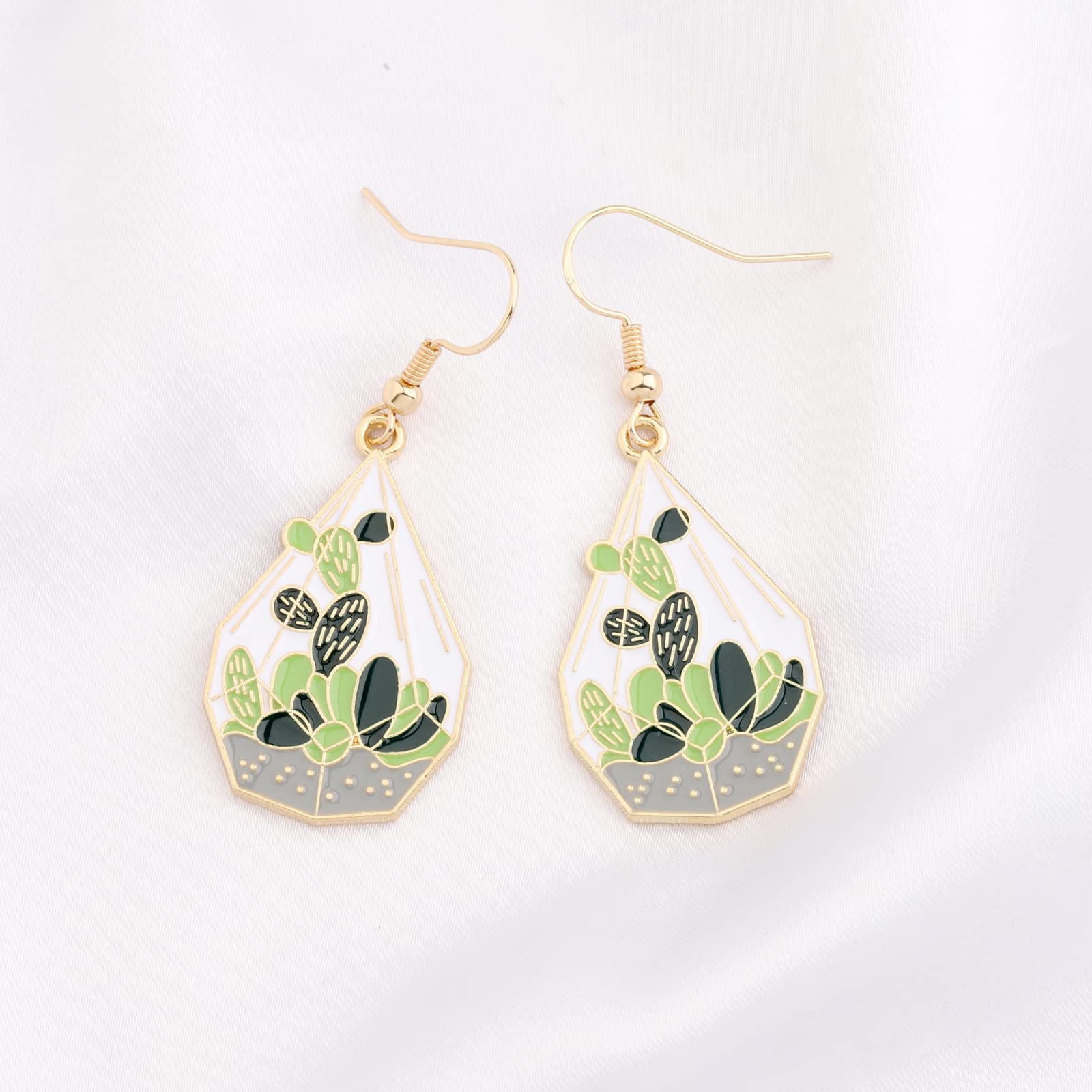 FUSTMW Green Cactus Dangle Earrings - Trendy Botanical Jewelry for Women | Perfect Gift for Plant Lovers, Boho Fashion & Summer Outfits