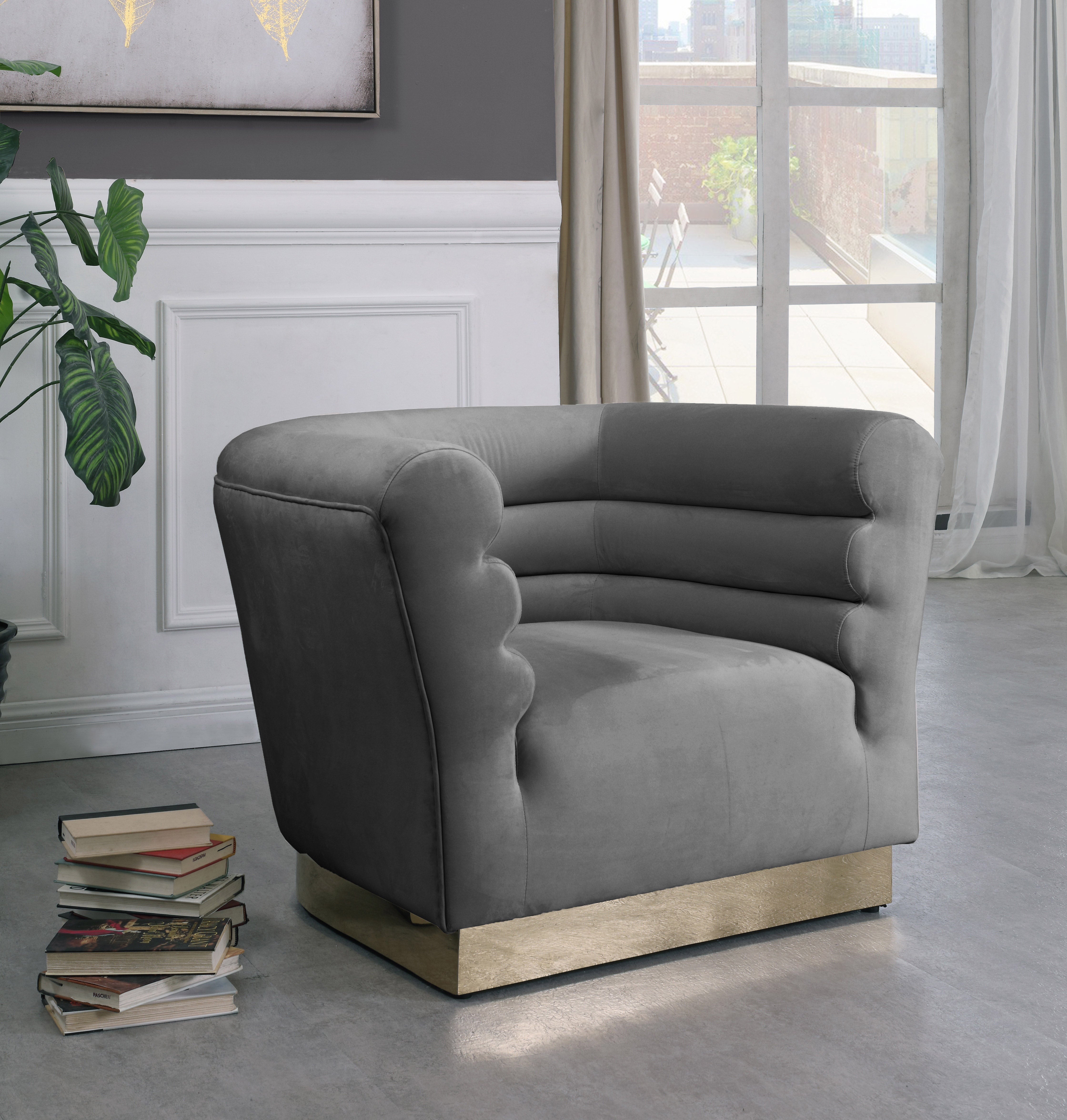 Bellini Velvet Chair - Modern Accent Armchair for Living Room, Bedroom & Office - Plush Upholstered Lounge Chair with Sturdy Metal Legs - Perfect for Home Decor, Reading Nook or Cozy Corner