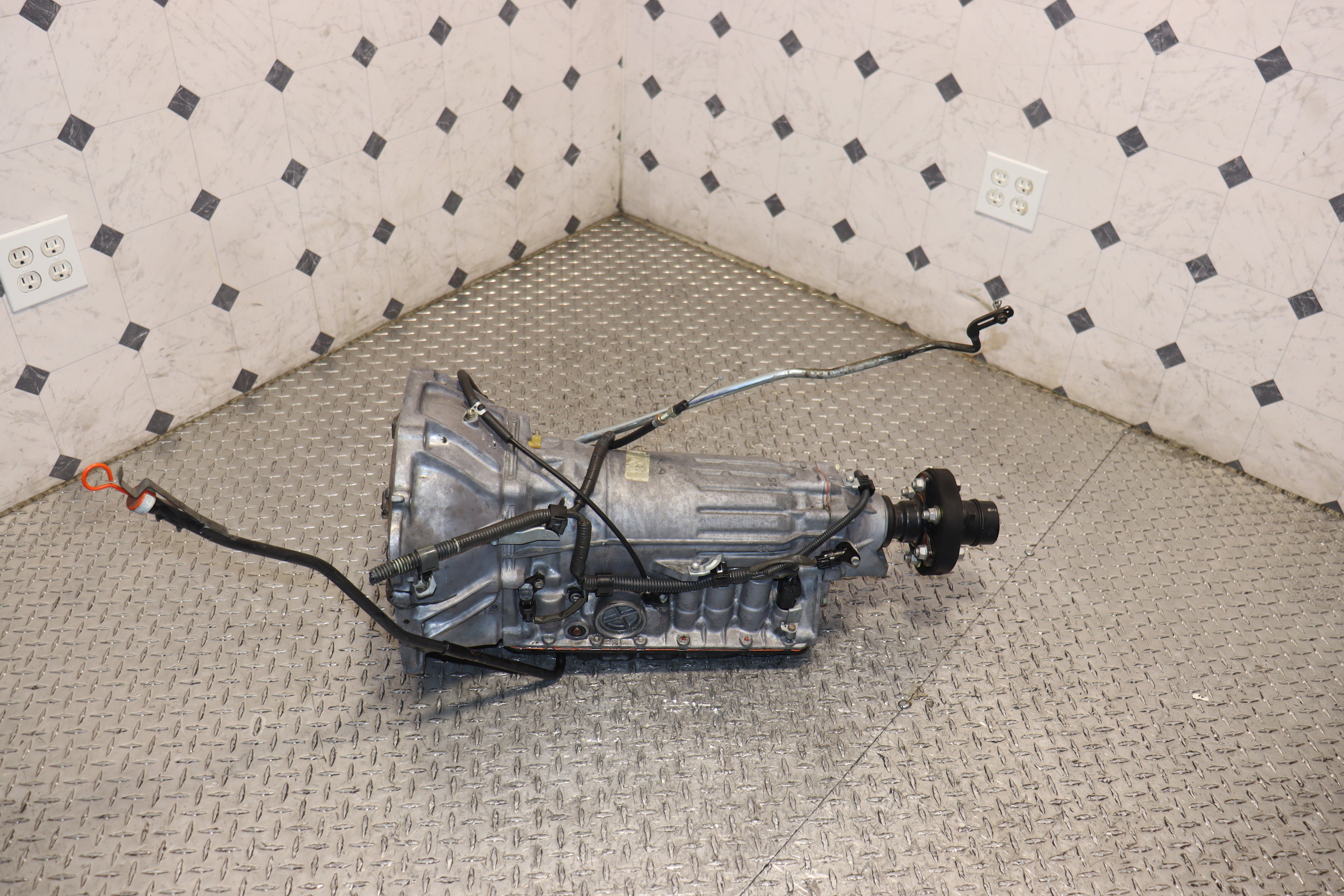 1995-1997 Lexus GS300 2JZ-GE 3.0L 6 Cylinder Automatic Transmission - JDM Engine Replacement Part for Performance Upgrades & Restoration Projects
