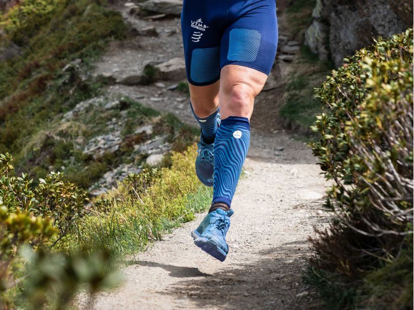 Compressport Unisex R2 Oxygen UTMB 2022 Running Shirt - Blue | Trail Running & Outdoor Training Apparel for Men & Women
