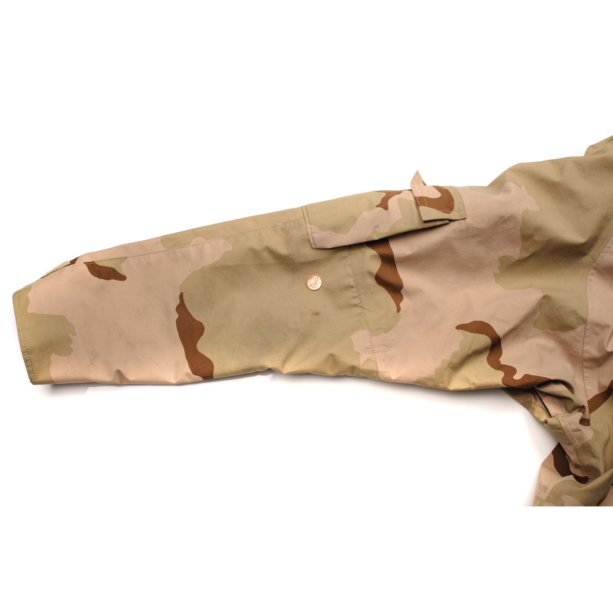 US Army Cold Weather Parka - Desert Camouflage Jacket (2001 Issue, Size Large Regular) | Military Outerwear for Harsh Conditions & Outdoor Adventures