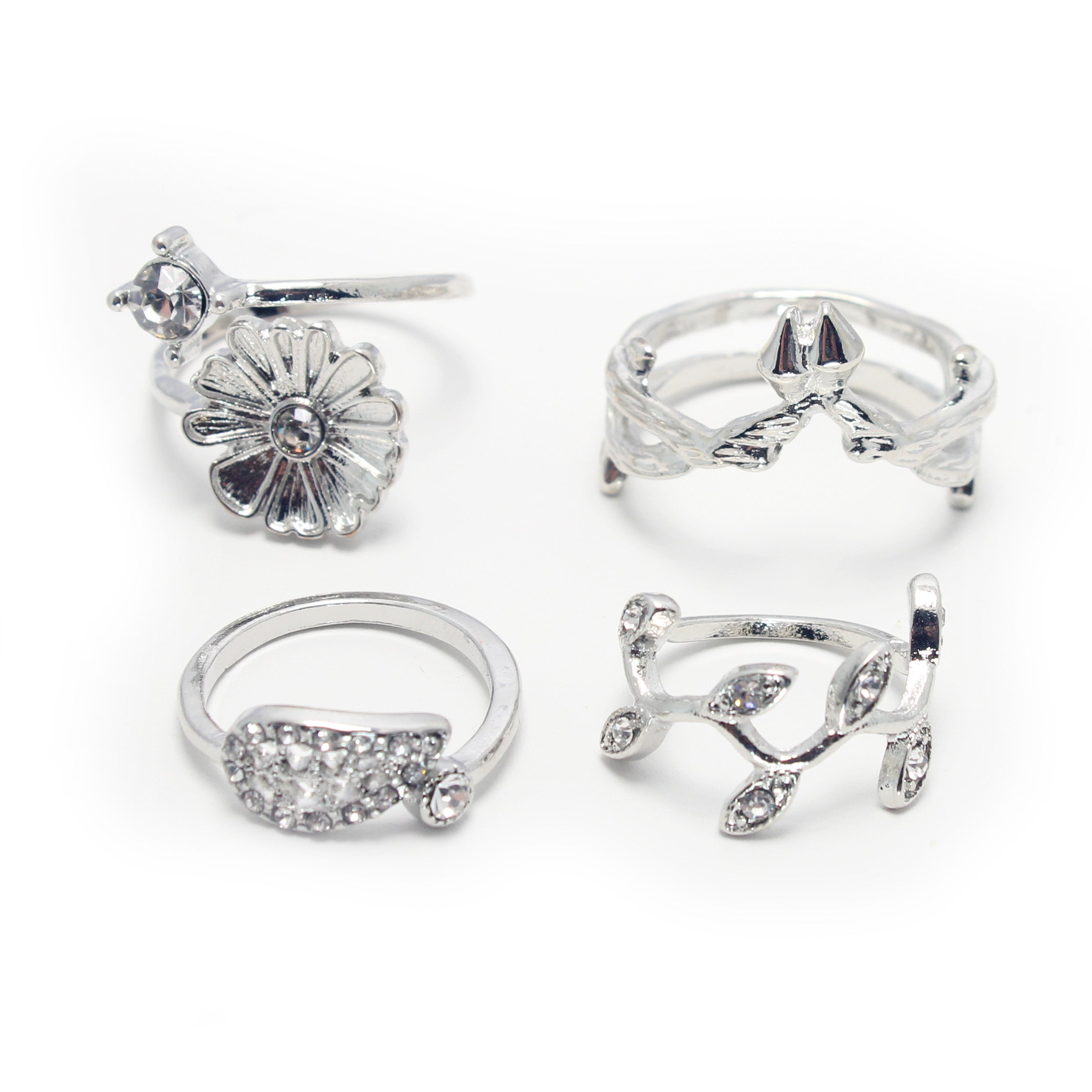 4-Piece Ring Set for Women - Elegant Stackable Rings in Gold & Silver - Perfect for Daily Wear, Gifts & Special Occasions