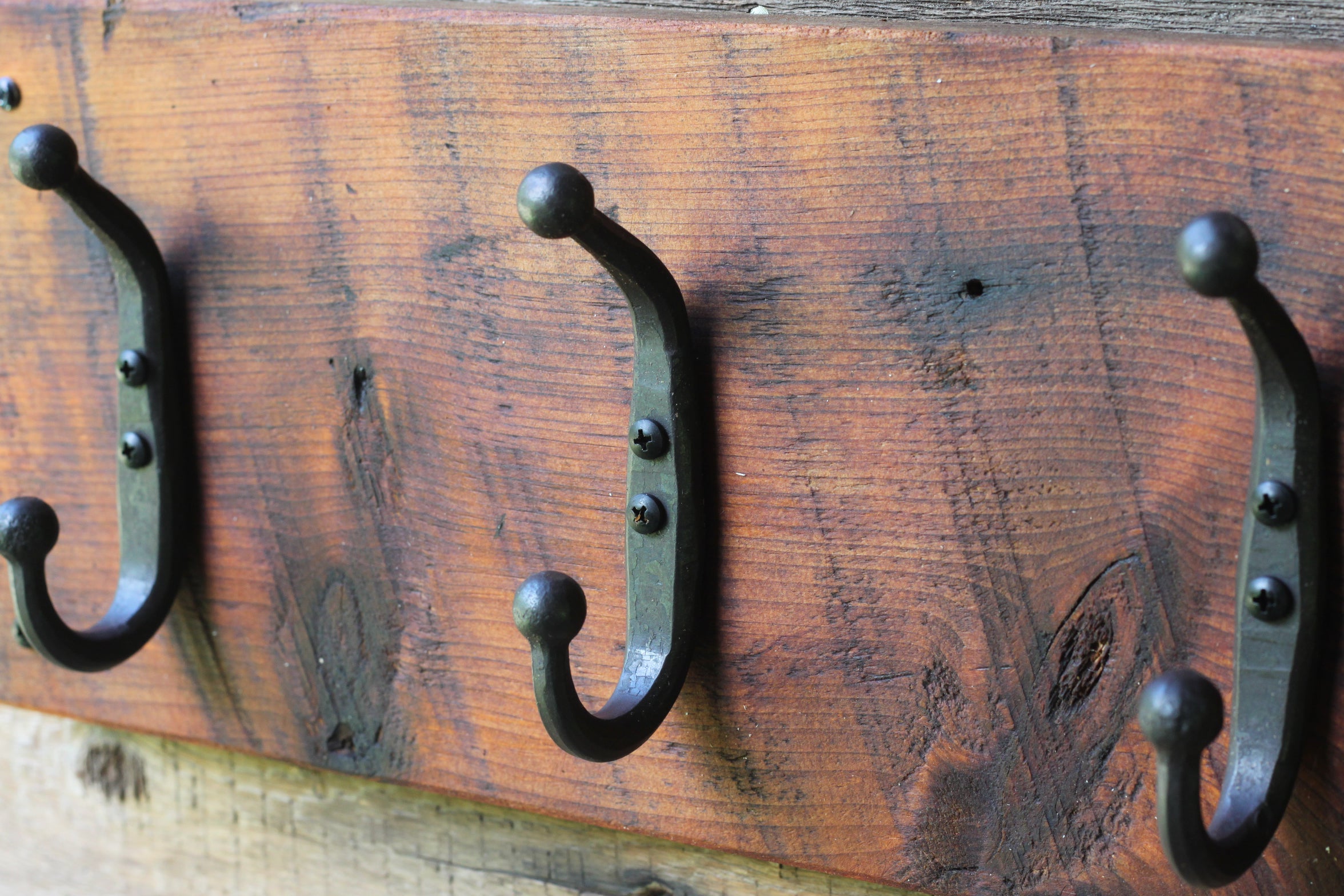 Reclaimed Wood Coat Rack with Ball End Hooks - Rustic Wall Mounted Entryway Organizer for Hats, Coats & Bags - Perfect for Home, Office or Farmhouse Decor