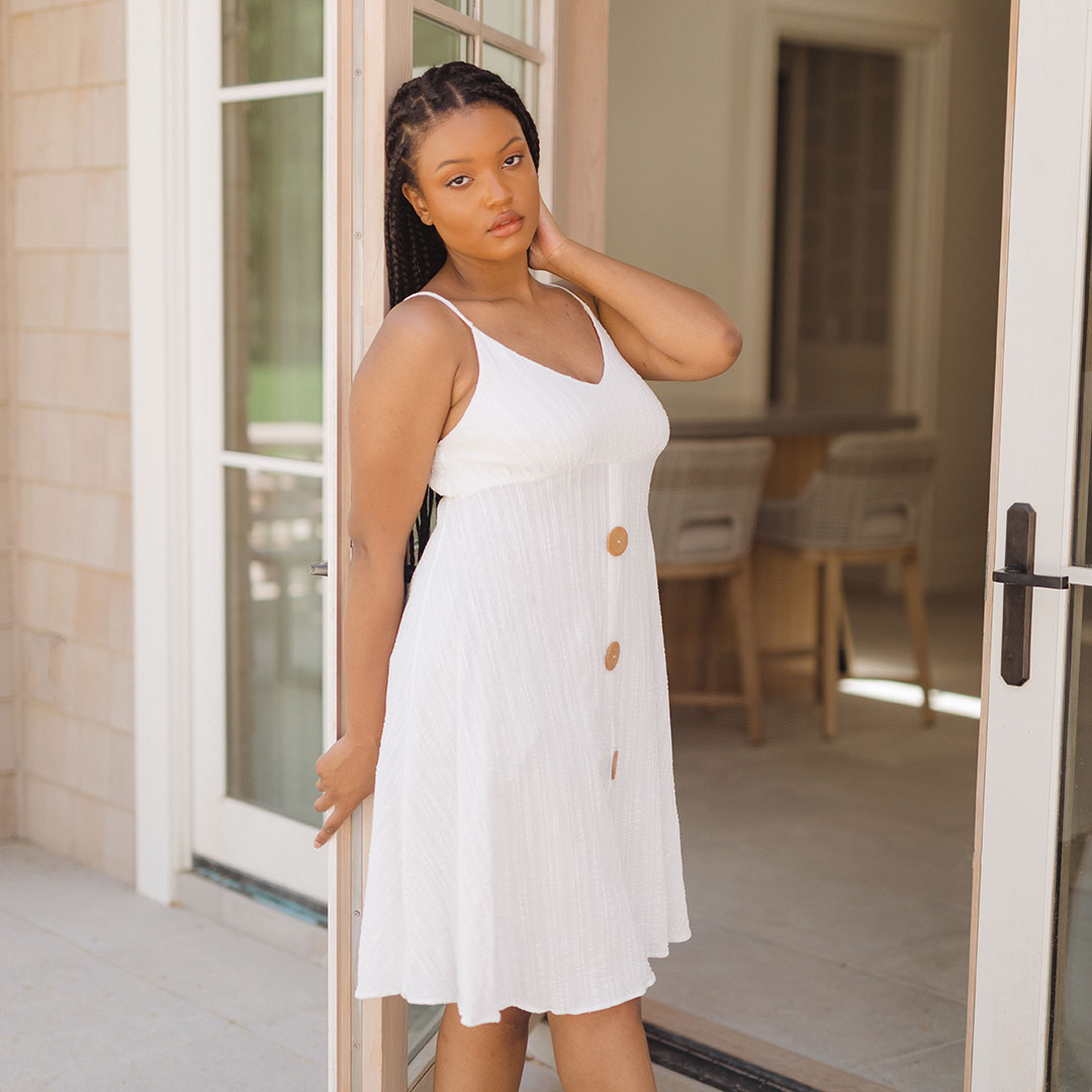 White Daisy Coverup - Floral Beach Dress for Women, Summer Vacation & Poolside Relaxation
