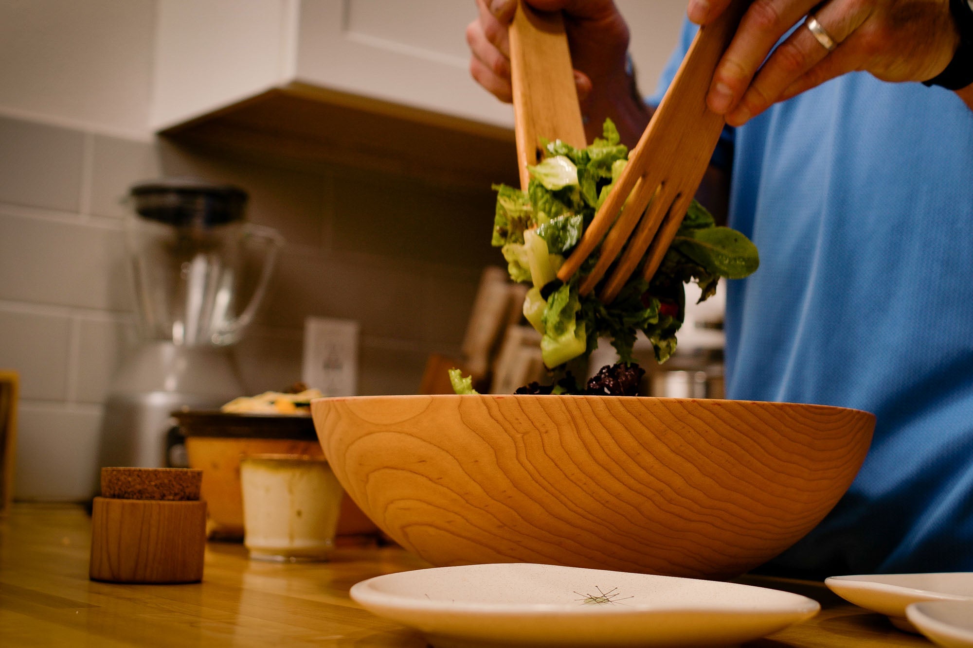 Eco-Friendly Wooden Salad Servers Set - Natural Bamboo Serving Utensils for Healthy Eating - Perfect for Salads, Pasta, and Family Gatherings
