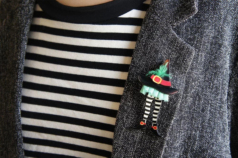 Laliblue Hidden Witch Halloween Brooch Pin - Gothic Jewelry for Costume, Witch Hat Accessory & Spooky Outfits - Perfect for Halloween Parties, Cosplay & Witch-Themed Events