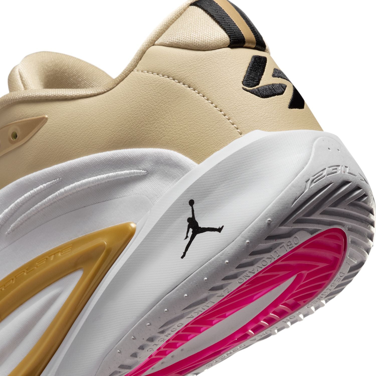 Luka 3 SE PF 'White' Basketball Shoes - Men's High-Performance Sneakers for Indoor & Outdoor Courts - Perfect for Training, Games, and Streetwear Fashion