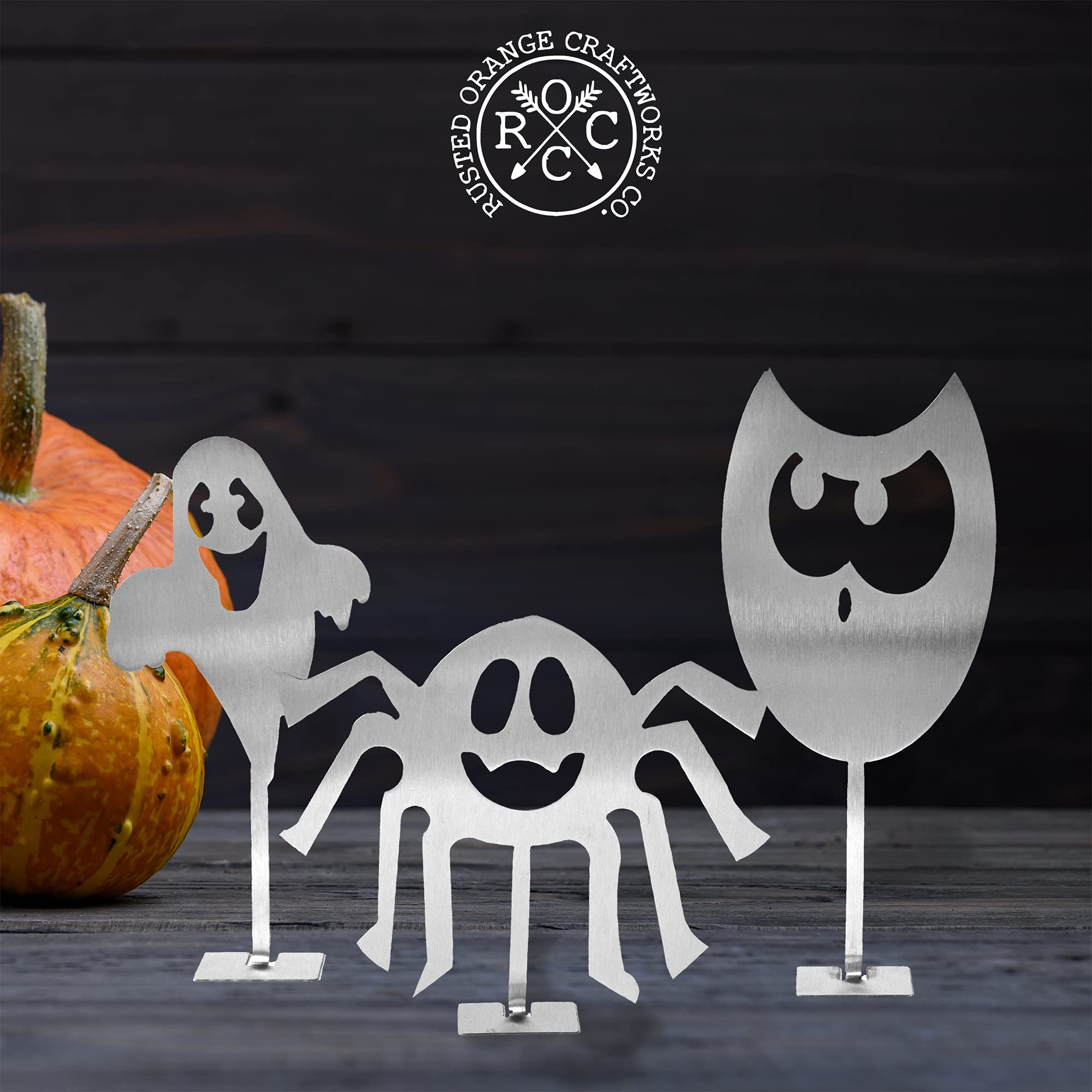 ROCC Rusted Orange Craftworks Co. - Large Halloween Spider Decor, Chic Ghost Figurine & Grunge Room Decor for Indoor Halloween Party, Goth Aesthetic & Spooky Home Decoration
