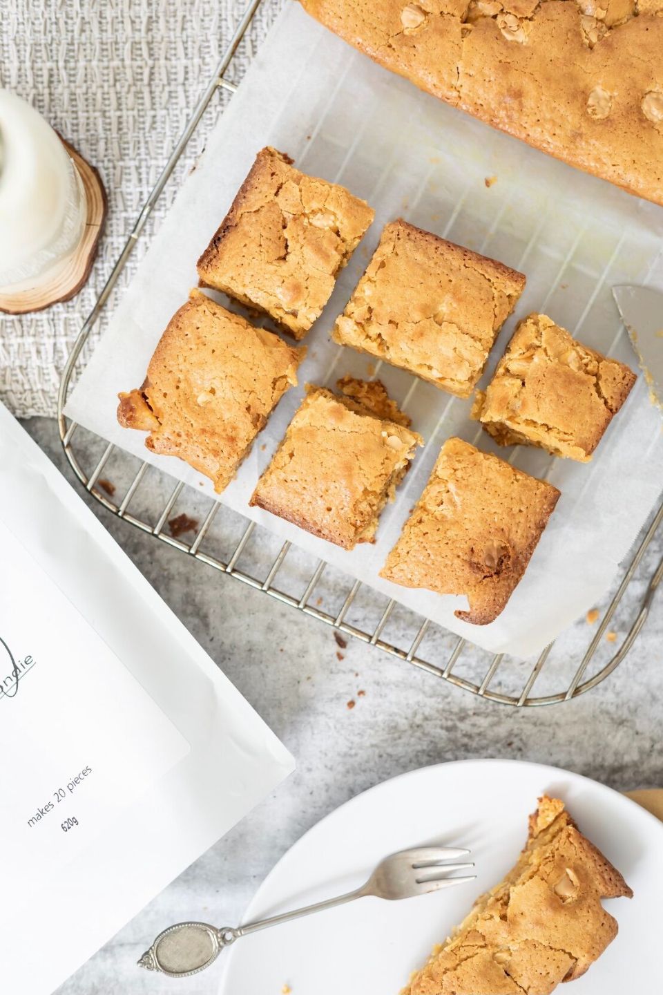 Delicious Fudgy White Chocolate Blondie Baking Mix - Easy Homemade Dessert for Parties, Gifts & Family Treats