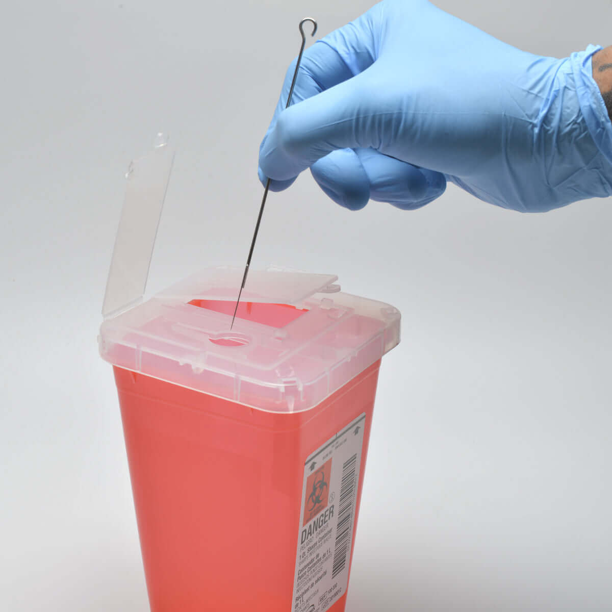 Bemis 1QT Sharps Container - Safe & Secure Medical Waste Disposal for Needles, Syringes & Lancets | Ideal for Home, Clinic & Hospital Use