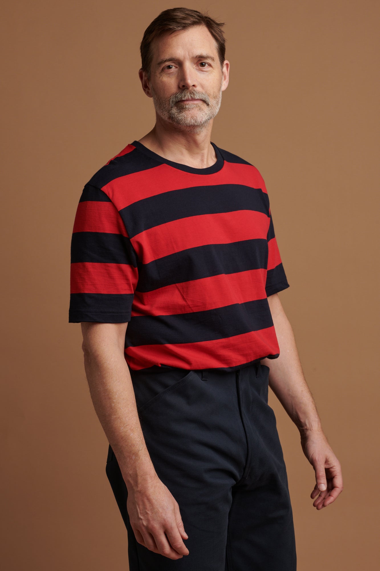 Men's Wide Stripe Short Sleeve T-Shirt - Navy & Red Casual Cotton Tee for Summer Outfits, Beach Wear and Everyday Comfort
