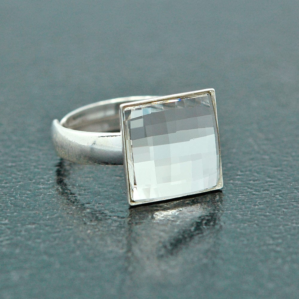 Elegant Silver Crystal Chessboard Ring - Perfect for Chess Lovers, Gift for Gamers & Unique Jewelry for Special Occasions