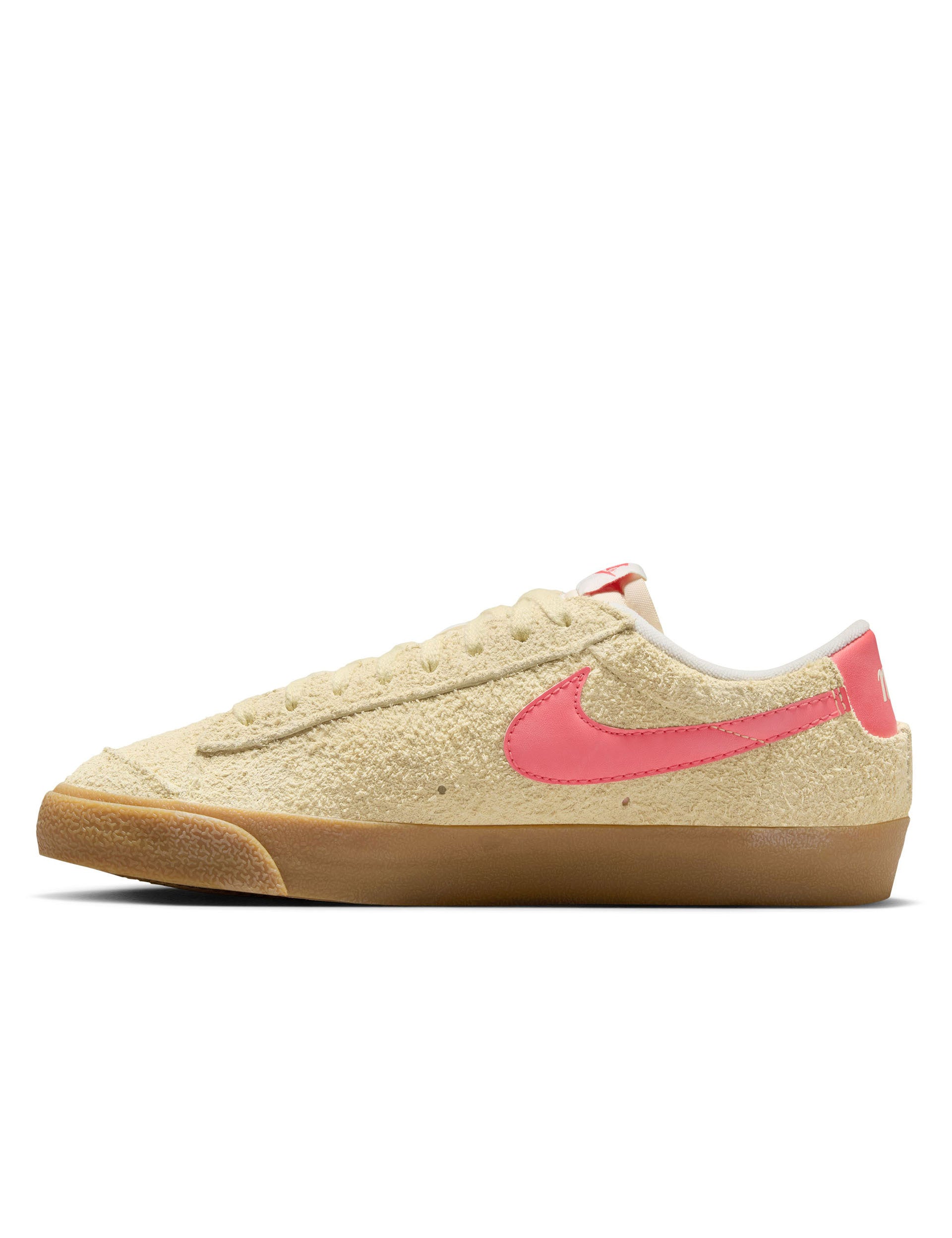 Nike Blazer Low '77 Vintage Sneakers - Alabaster/Magic Ember/Gum Light Brown | Retro Basketball Shoes for Men & Women | Perfect for Casual Wear, Street Style & Vintage Fashion