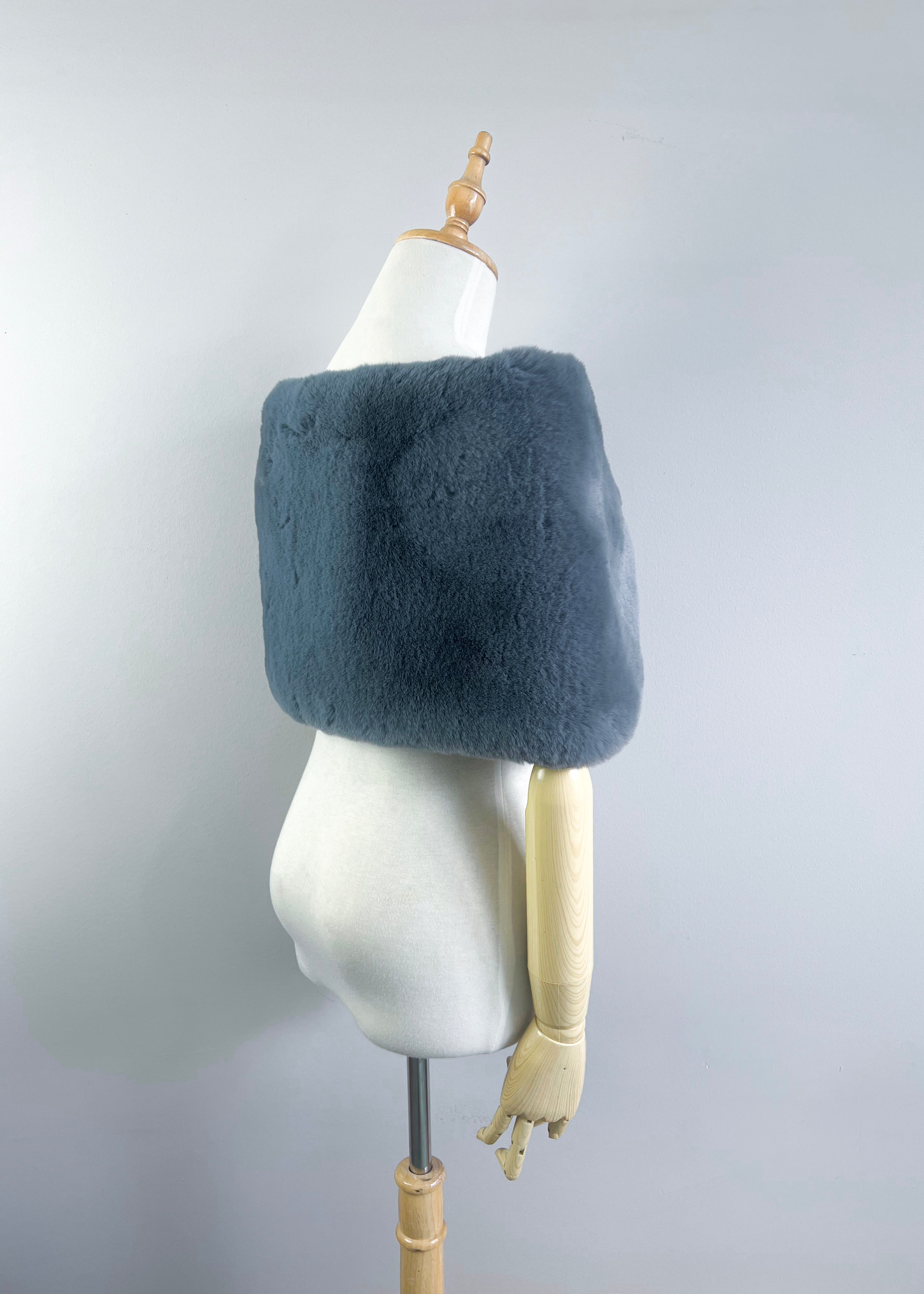 Luxury Grey Fur Wrap Shawl - Serena Gry05 | Soft & Warm Winter Accessory for Women | Perfect for Parties, Weddings & Evening Events