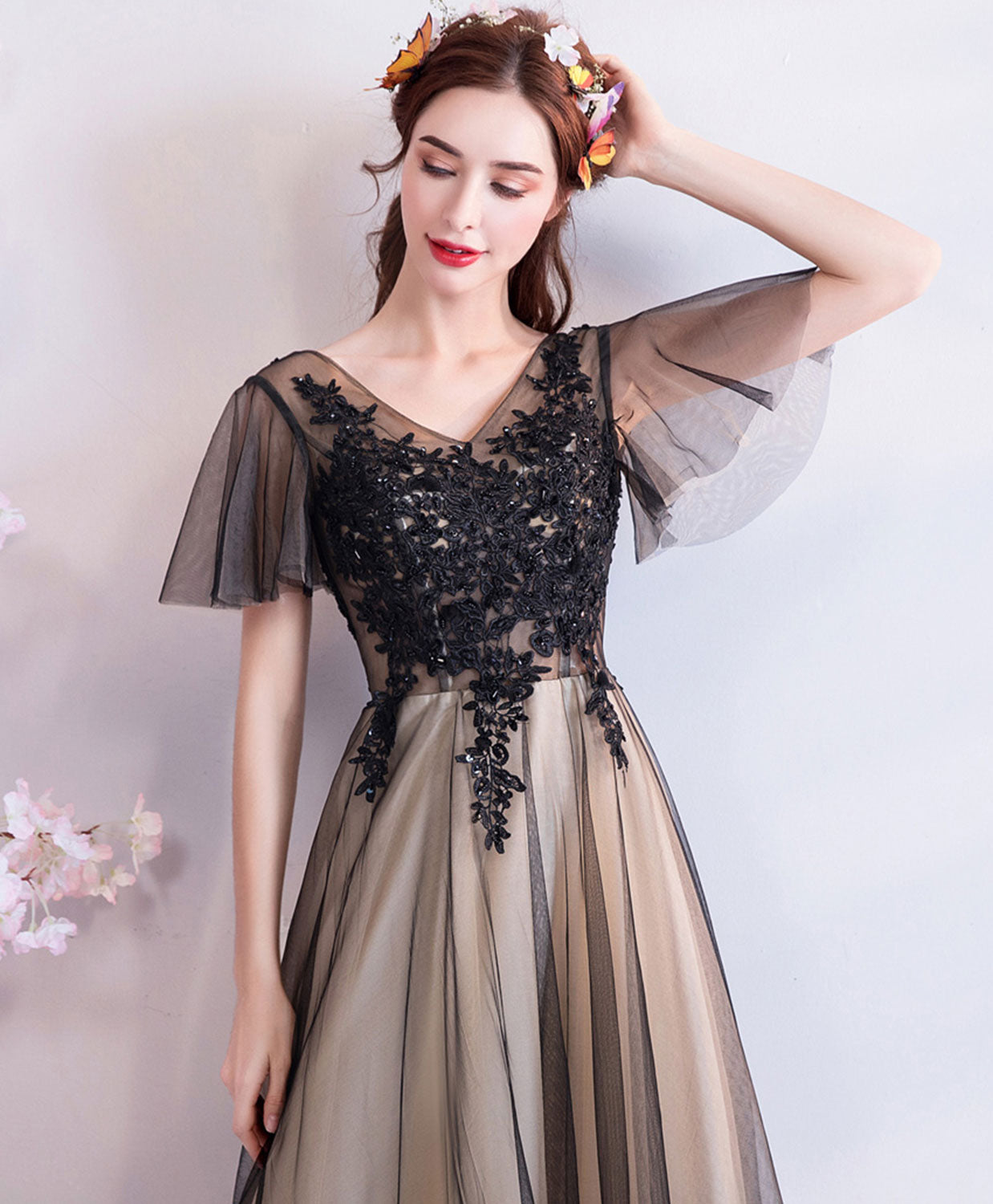 Elegant Black V-Neck Lace Tulle Long Prom Dress for Women - Formal Evening Gown for Homecoming, Wedding, Party & Special Occasions