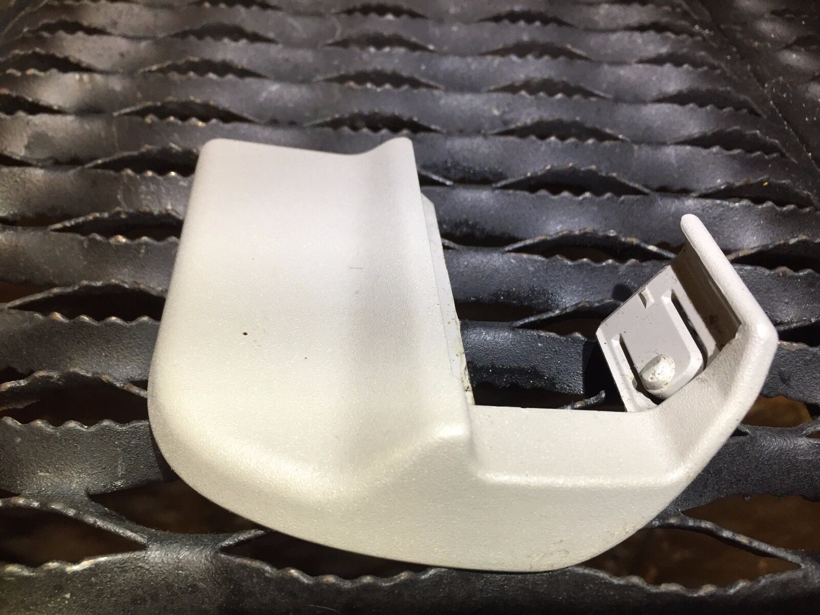 Volvo S40 T5 Passenger Side Front Seat Rail Trim Bolt Cap Cover OEM 05-11 | Replacement for Volvo S40 T5 | Perfect for Seat Rail Protection & Interior Enhancement