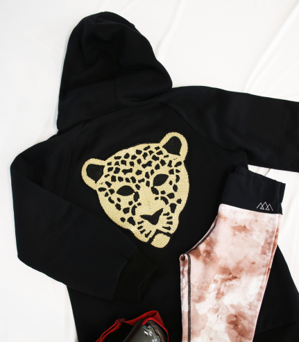 Stylish Gold Cheetah Print Jumper - Trendy Women's Sweater for Casual Wear, Fall Fashion & Party Outfits