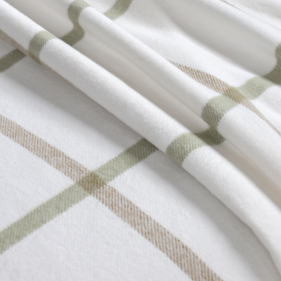 White/Olive
