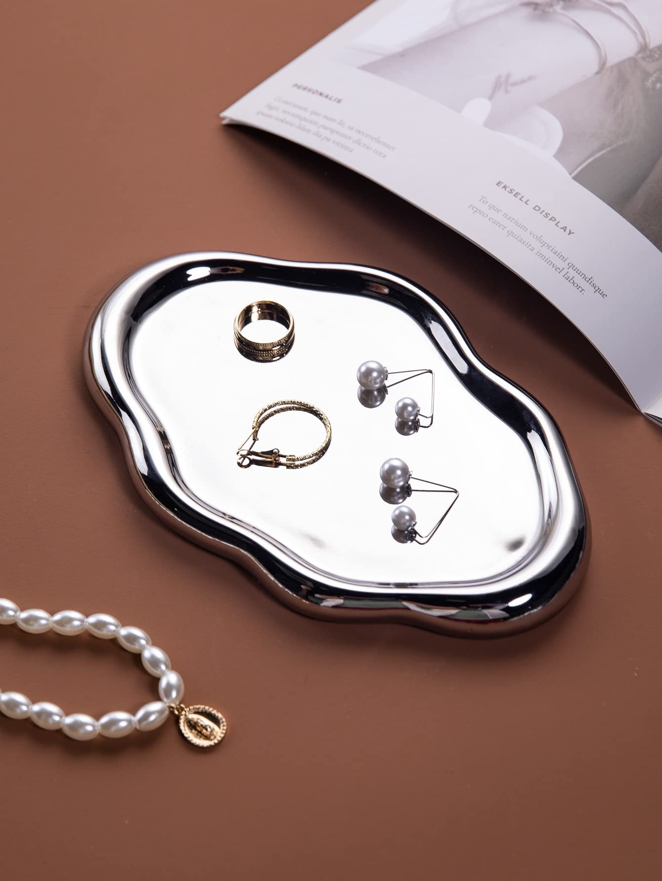 WERTYT 1-Piece Silver Jewelry Storage Tray - Organizer for Rings, Earrings, Necklaces - Perfect for Vanity, Dresser, Travel Jewelry Case (One Size)