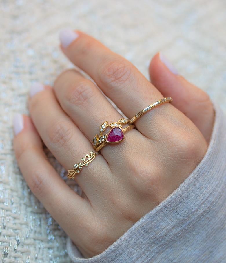 18K Gold 5 Leaf Curve Ring for Women - Elegant Nature-Inspired Jewelry Gift for Anniversary, Birthday & Special Occasions