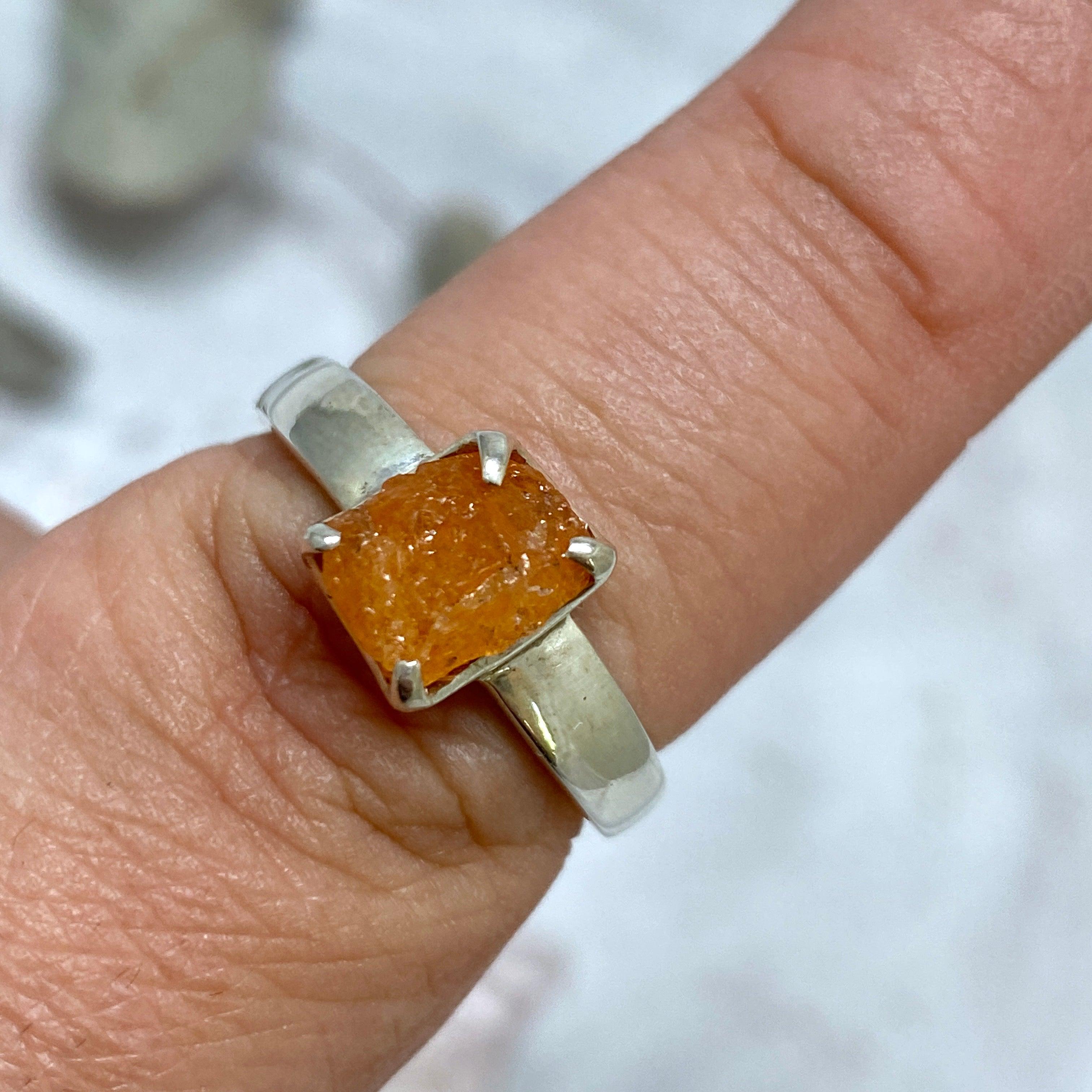 Natural Mandarin Garnet Raw Ring with Claw Setting - Size 8.5 (PRGJ213) - Perfect for Boho Jewelry, Wedding Bands & Everyday Elegance