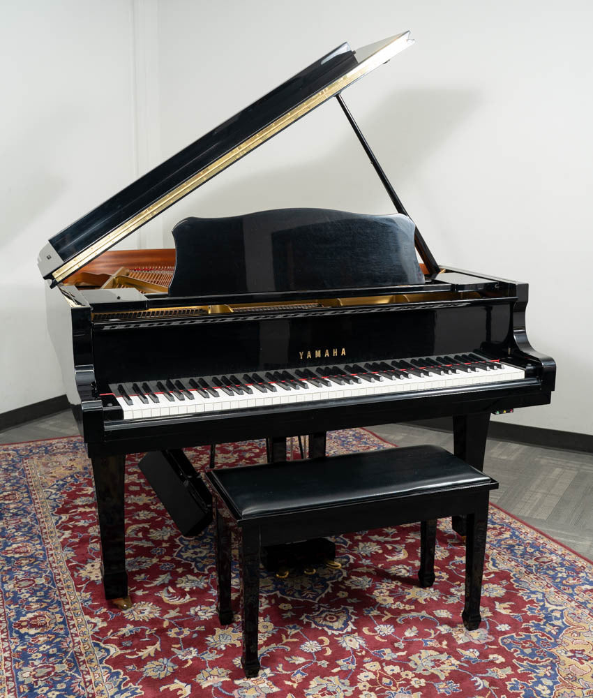 1988 Yamaha 6'1 C3 Conservatory Grand Piano in Polished Ebony - Perfect for Concert Halls, Music Studios & Home Theaters