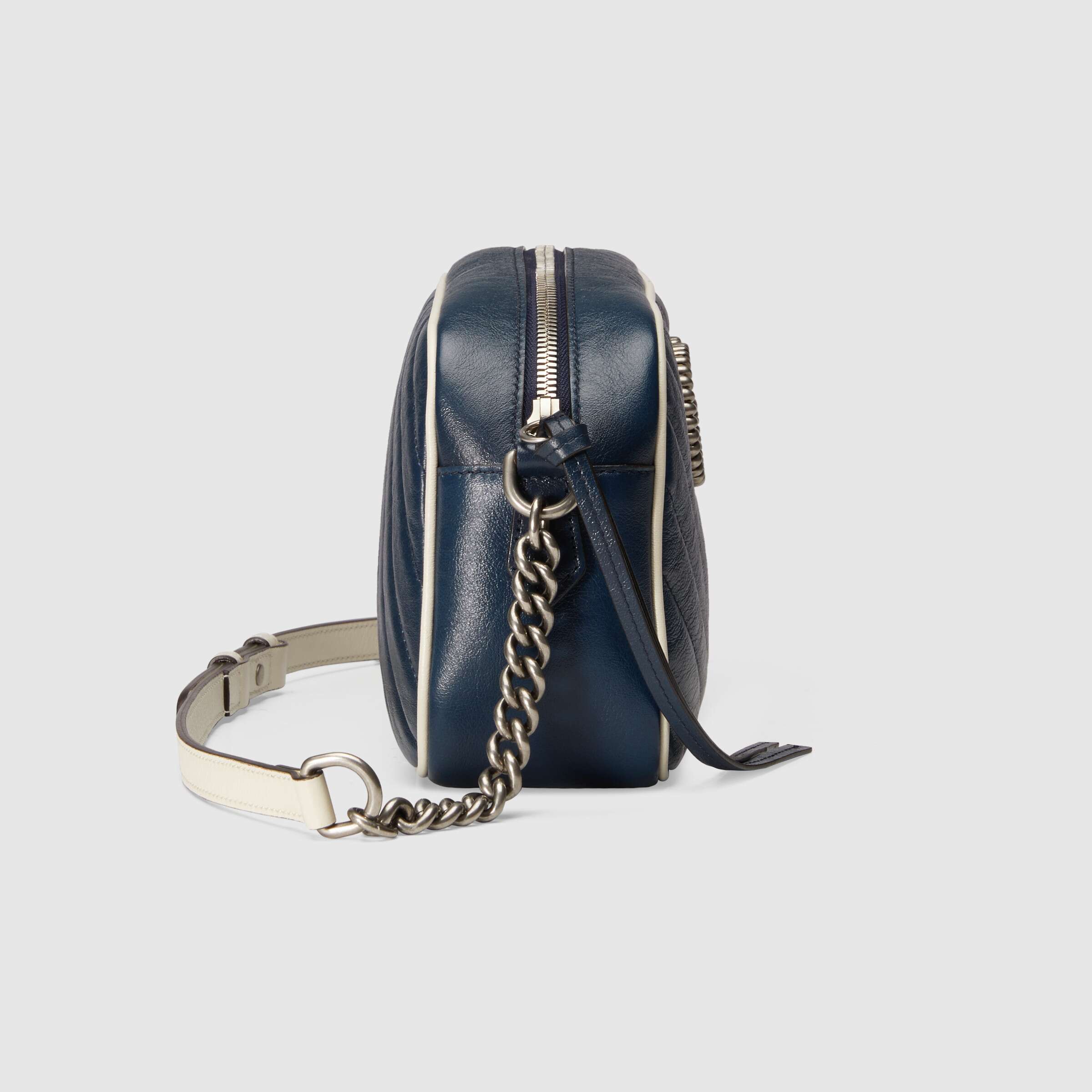 Gucci GG Marmont Matelassé Leather Shoulder Bag in Blue - Luxury Crossbody Purse for Women, Perfect for Date Night & Evening Events